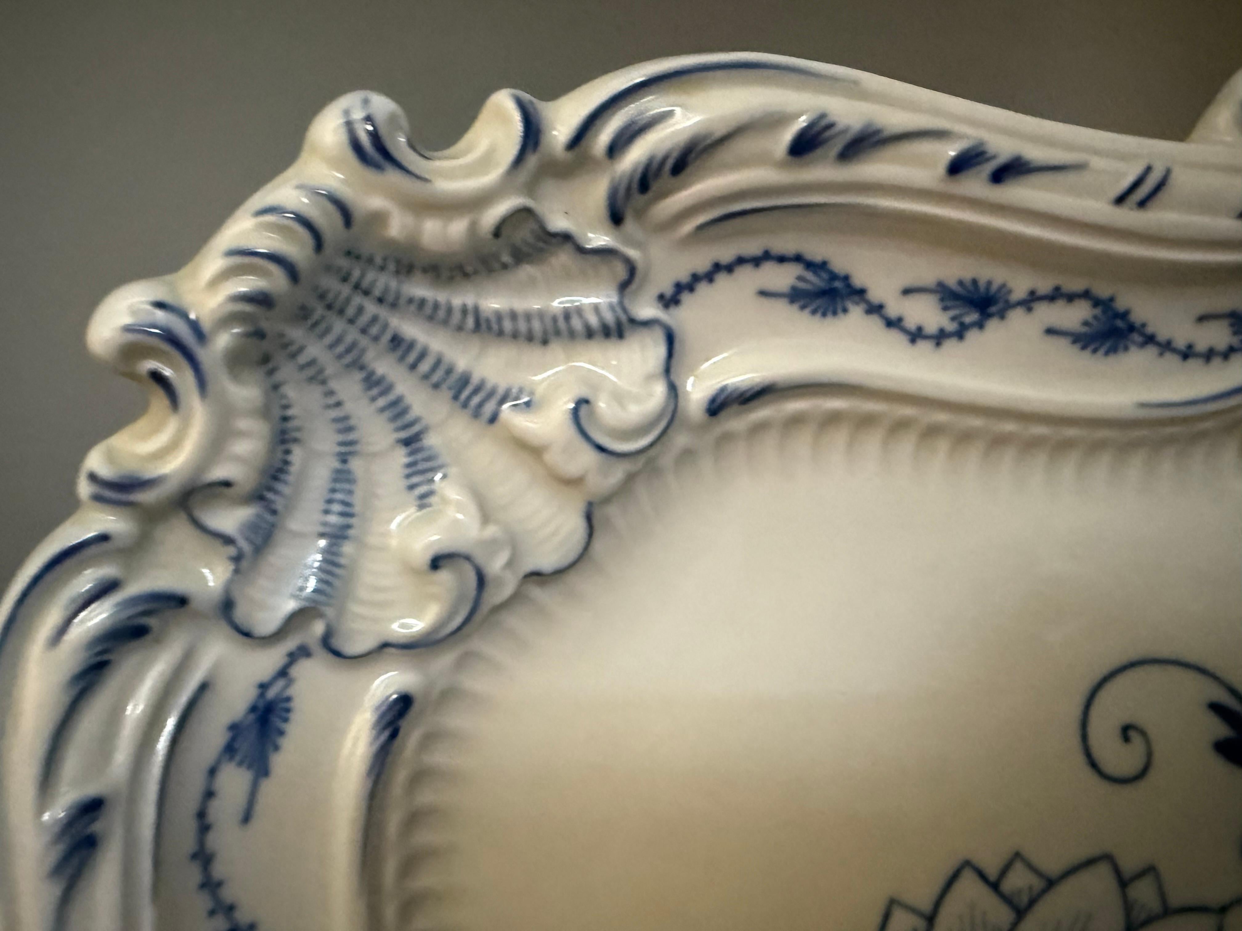 Rococo  Meissen Bleu Oignon Grand plateau/assiette 16 pouces Allemagne 1964 1