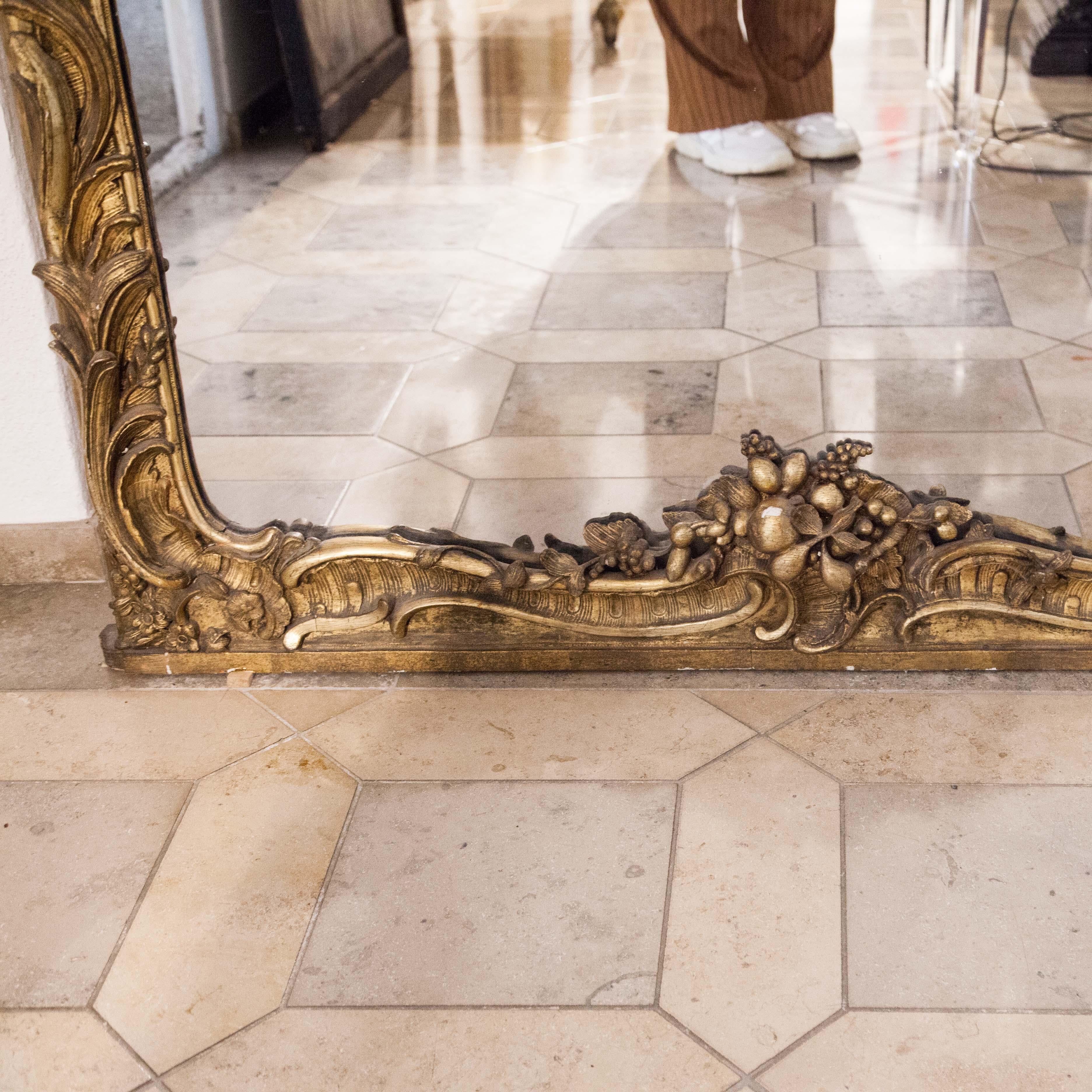 Rococo Mirror, 18th Century In Good Condition In Greding, DE