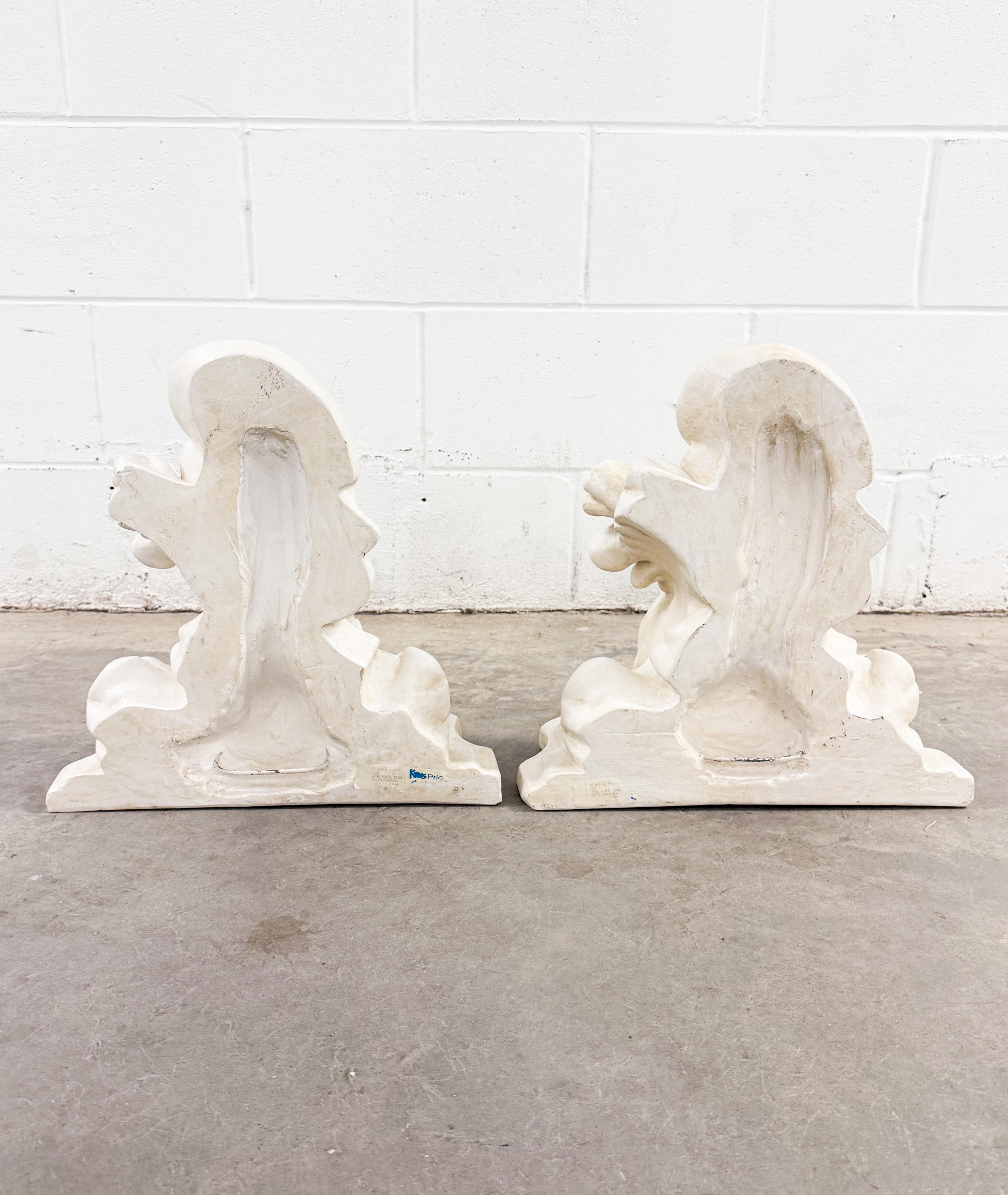 Mensole da parete da giardino rococò neoclassiche in pietra fusa a foglie d'acanto in vendita 5