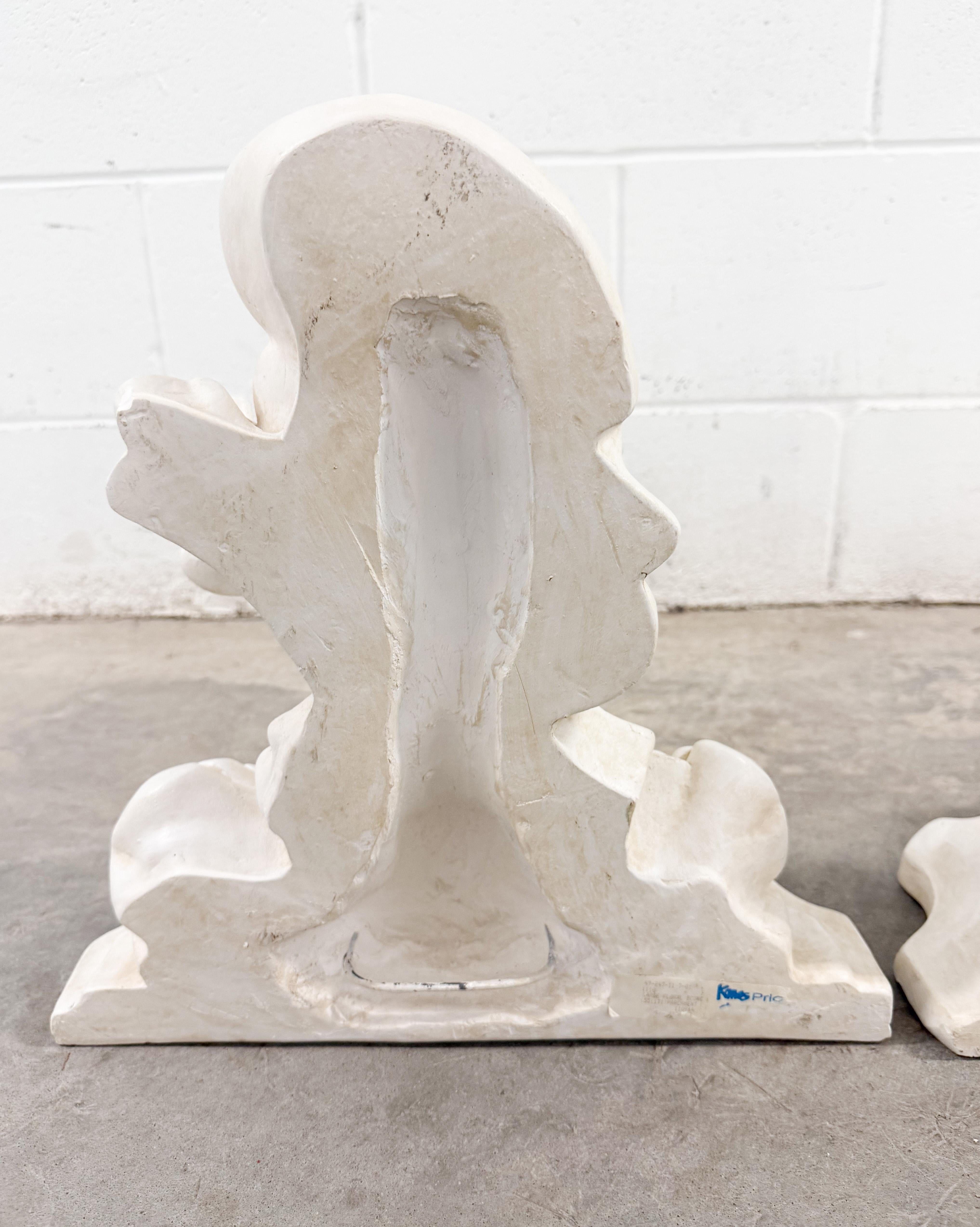 Mensole da parete da giardino rococò neoclassiche in pietra fusa a foglie d'acanto in vendita 6