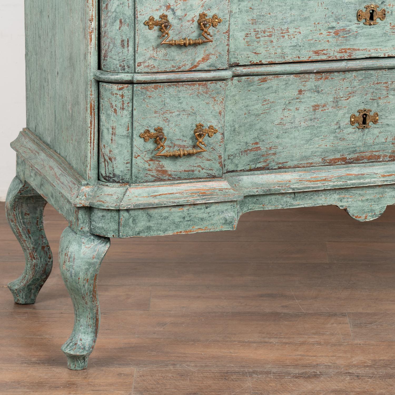 Rococo Oak Chest of Four Drawers, Denmark circa 1770-1800 For Sale 2