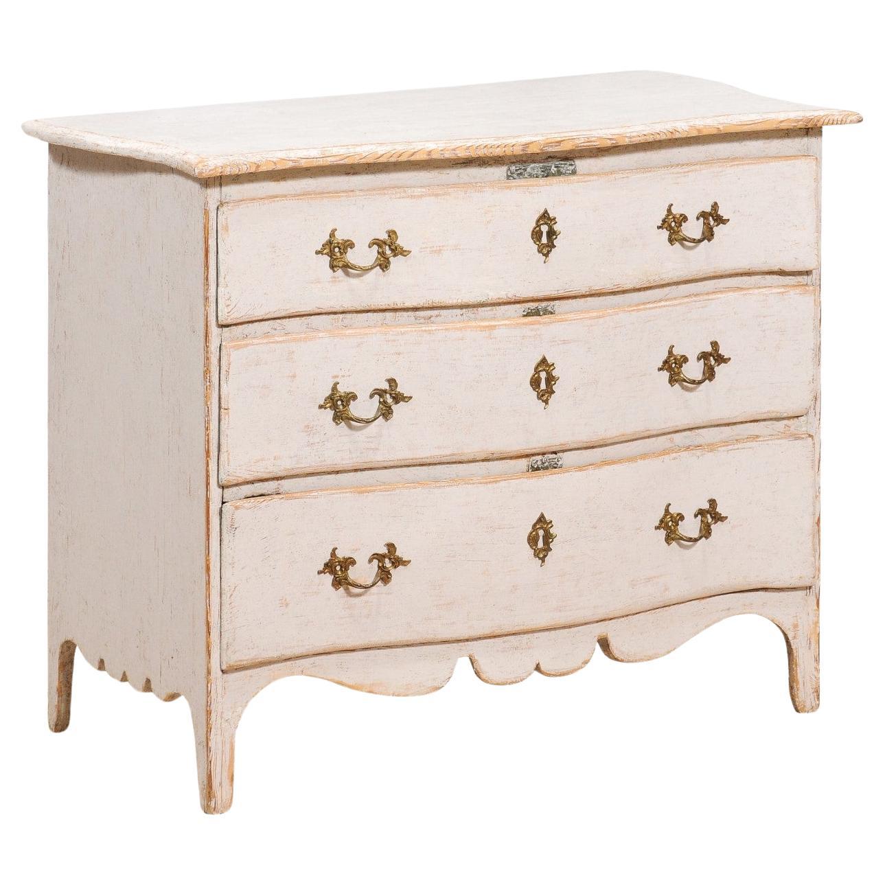 Rococo Period 1770s Swedish Gray Cream Painted and Carved Three-Drawer Commode For Sale