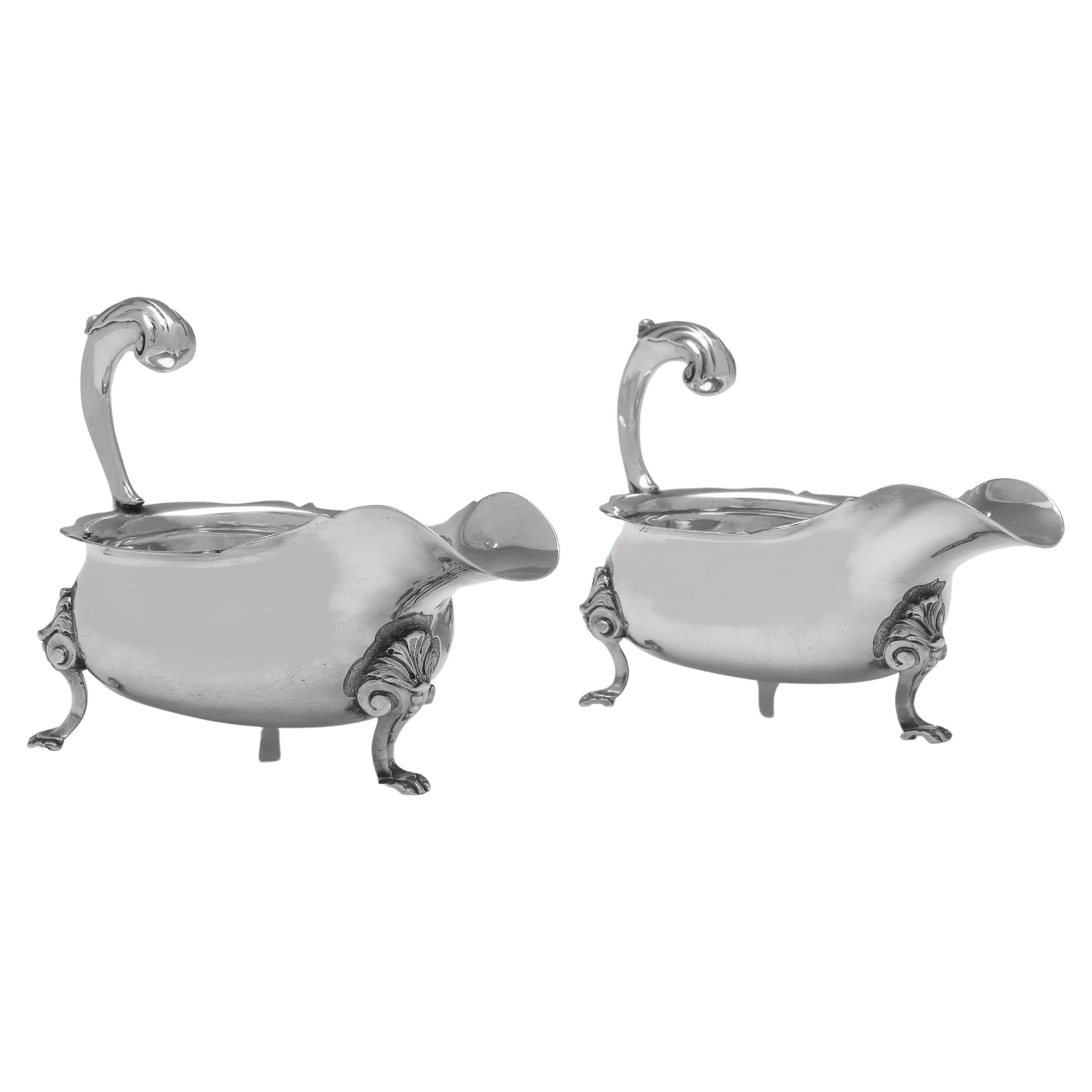 Rococo Period George II Sterling Silver Pair Of Sauce Boats, London 1740