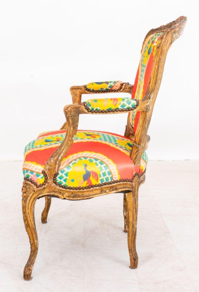 Sessel aus vergoldetem Holz aus der Rokoko-Periode, um 1765 im Zustand „Gut“ im Angebot in New York, NY