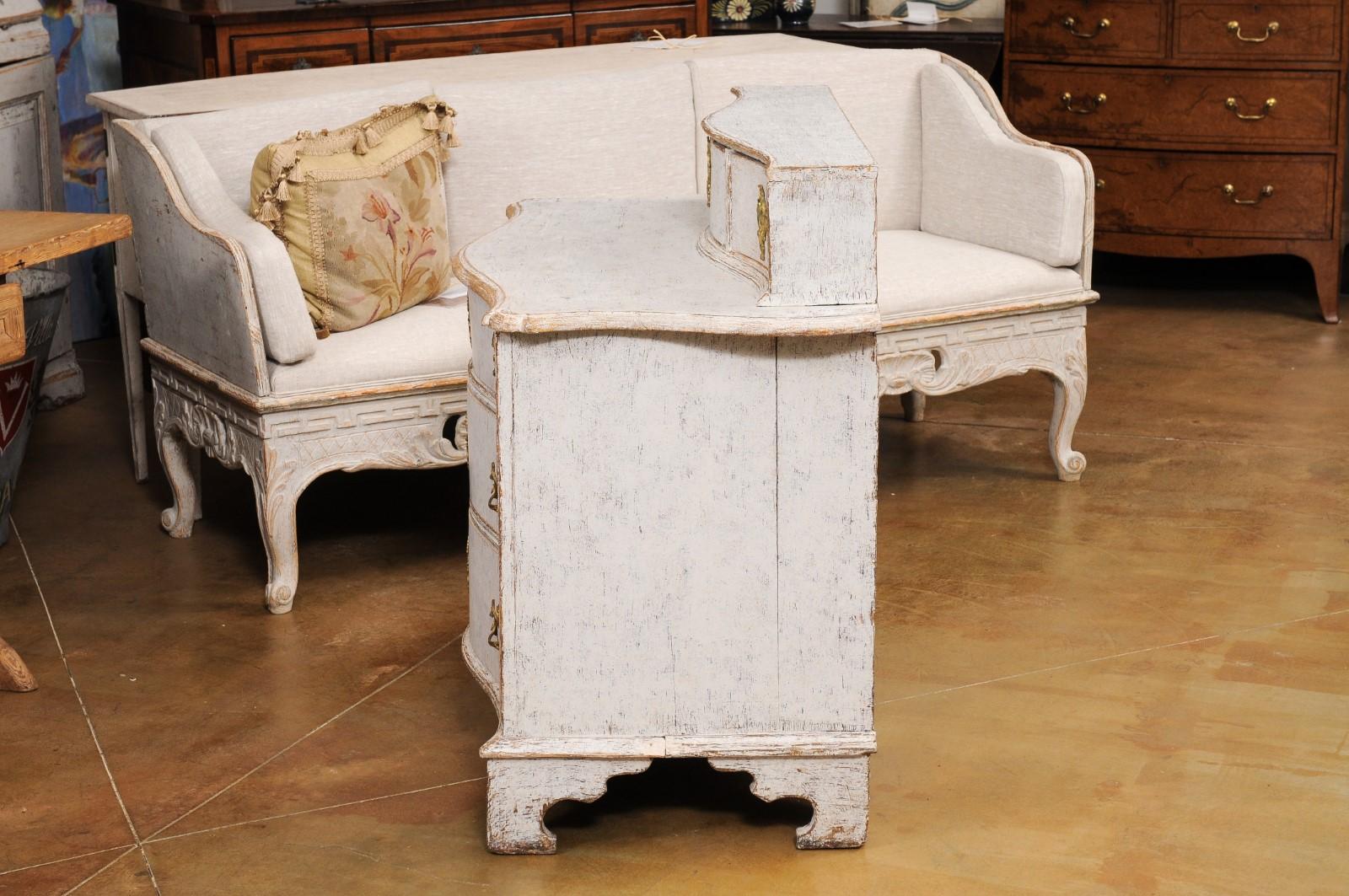 Rococo Period Swedish 1760s Gray Painted Commode with Raised Top and Drawers For Sale 4