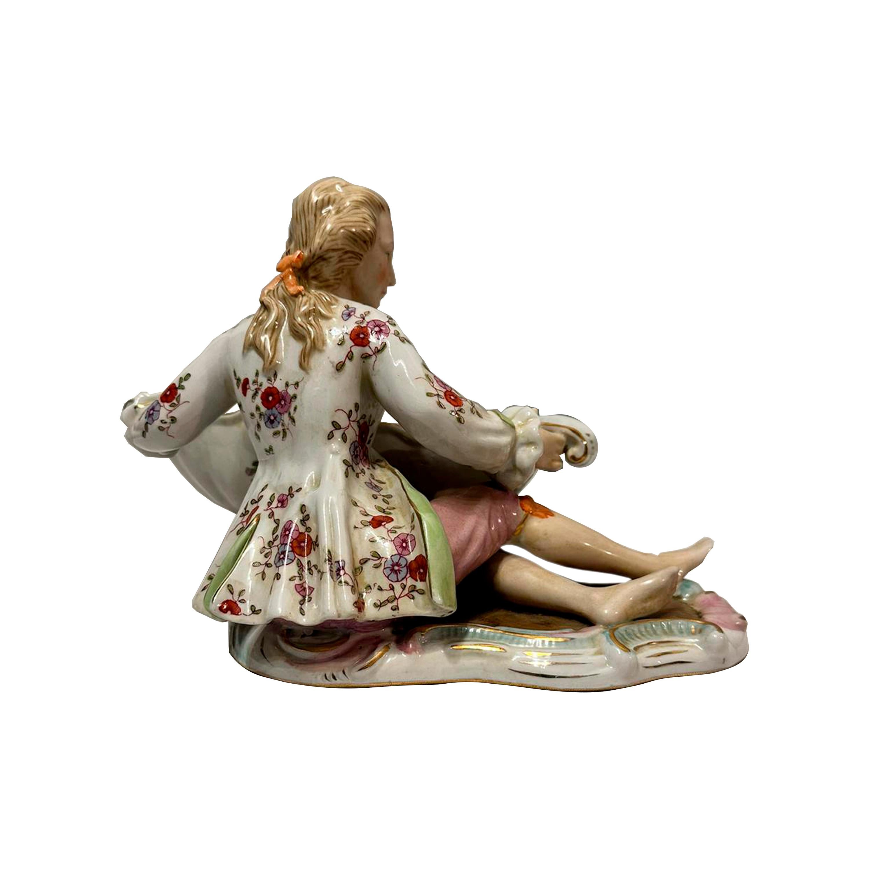 Centro de mesa de porcelana rococó de Maissen. Alemania, siglo XIX Pintado a mano en venta