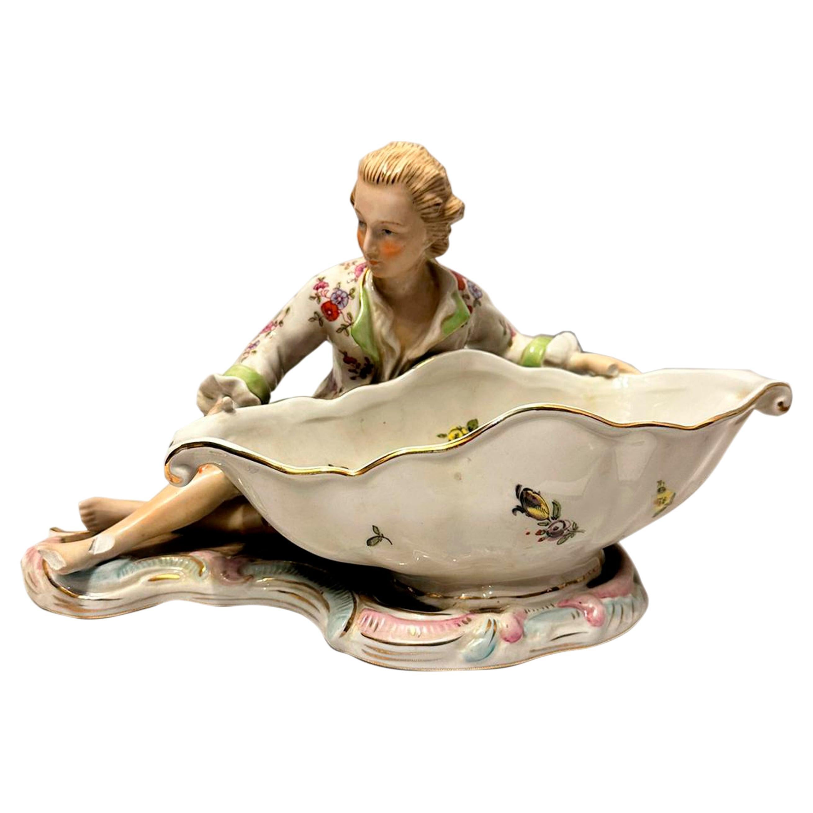 Centro de mesa de porcelana rococó de Maissen. Alemania, siglo XIX en venta