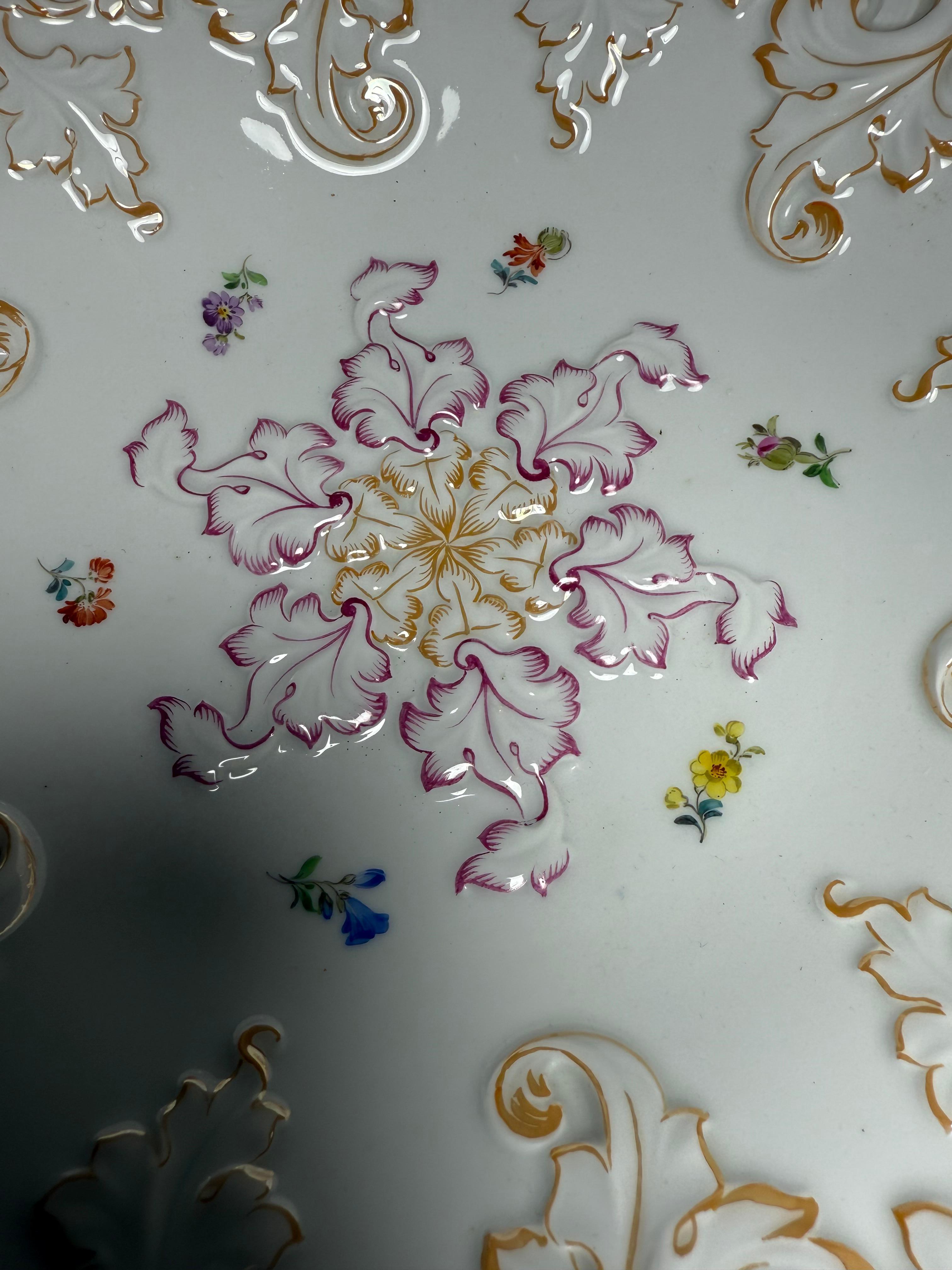 Rokoko Porzellan Meissen Servierplatte Deutschland im Angebot 2
