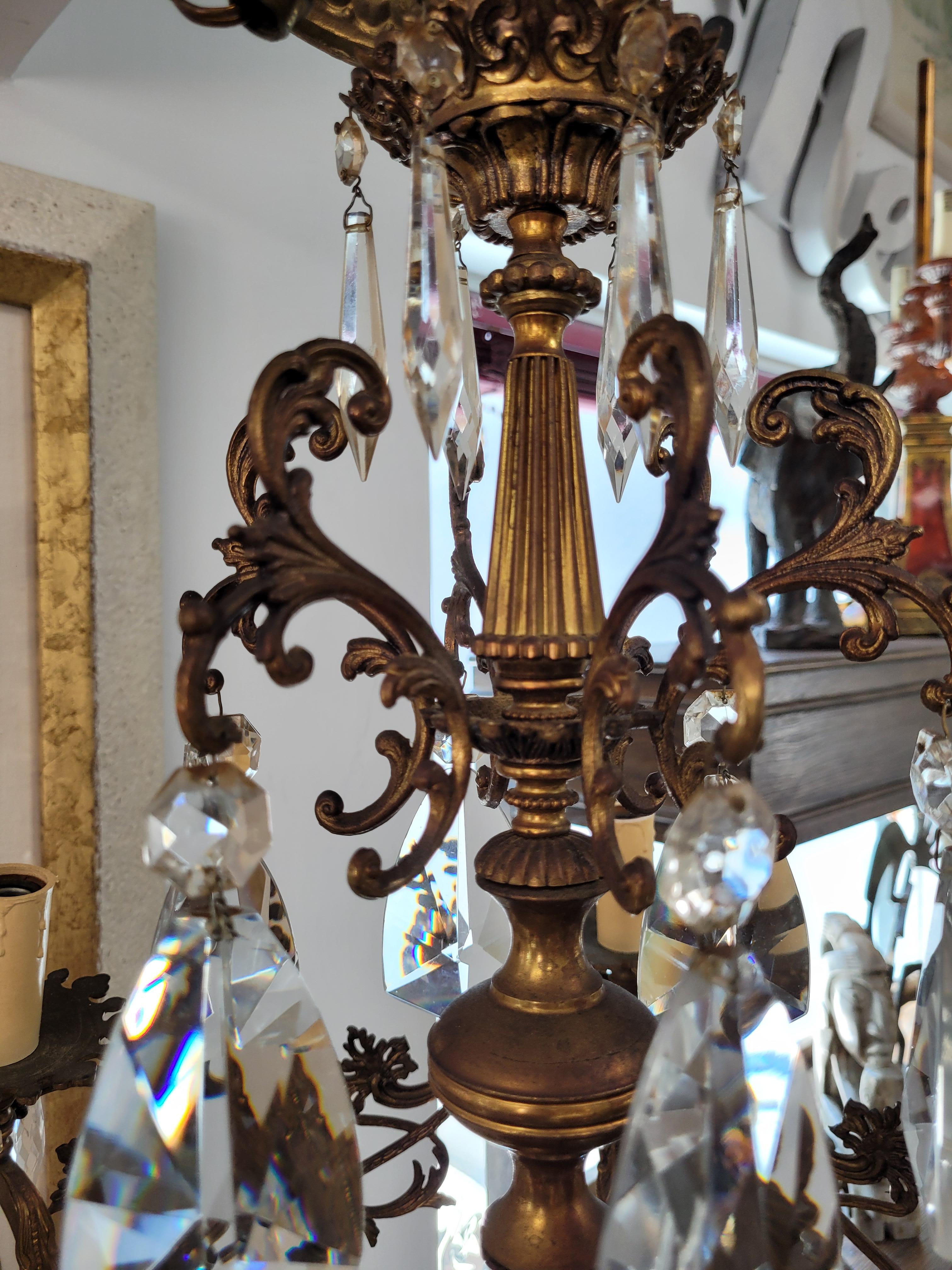 Lampadario rococò in bronzo e cristallo, fine XIX-inizio XX secolo in vendita 8