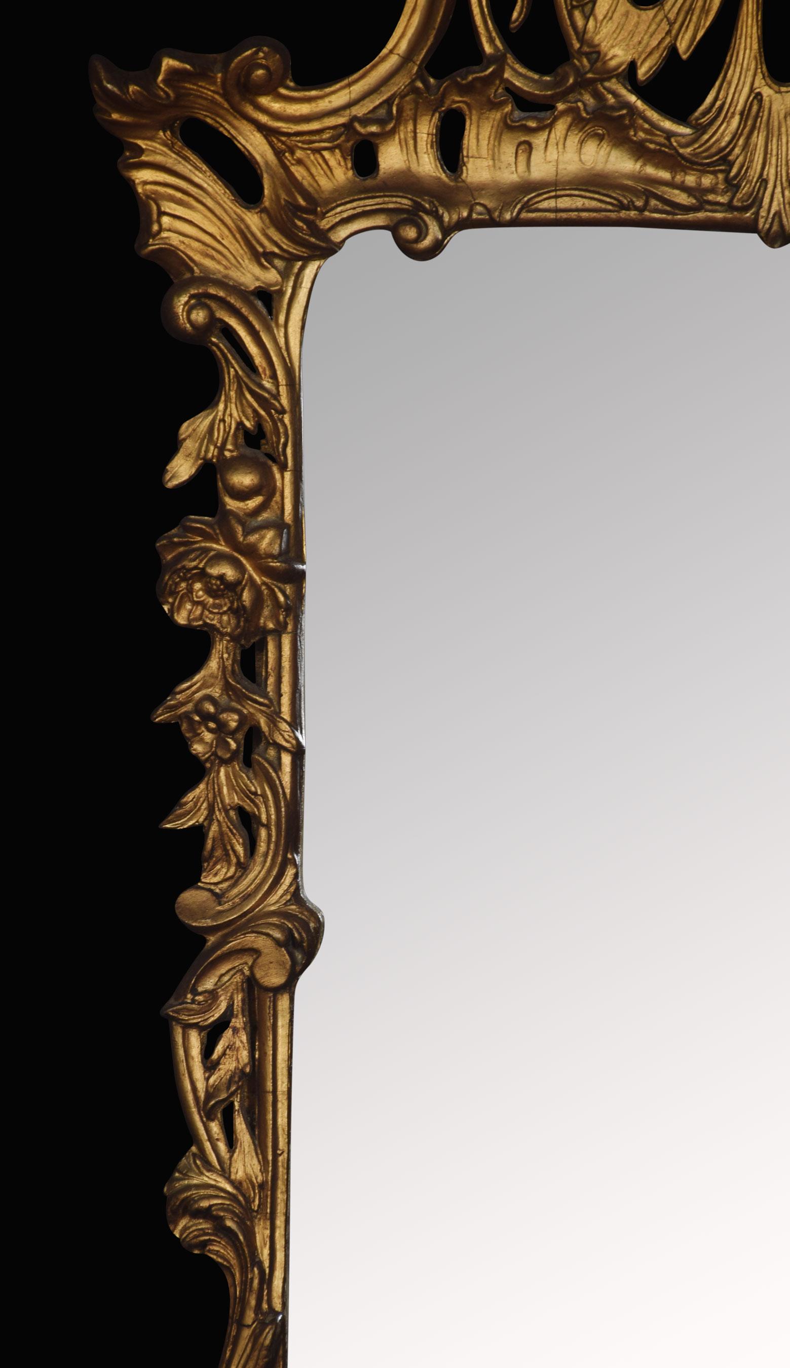 Vergoldeter Spiegel im Rokoko-Stil (Britisch) im Angebot