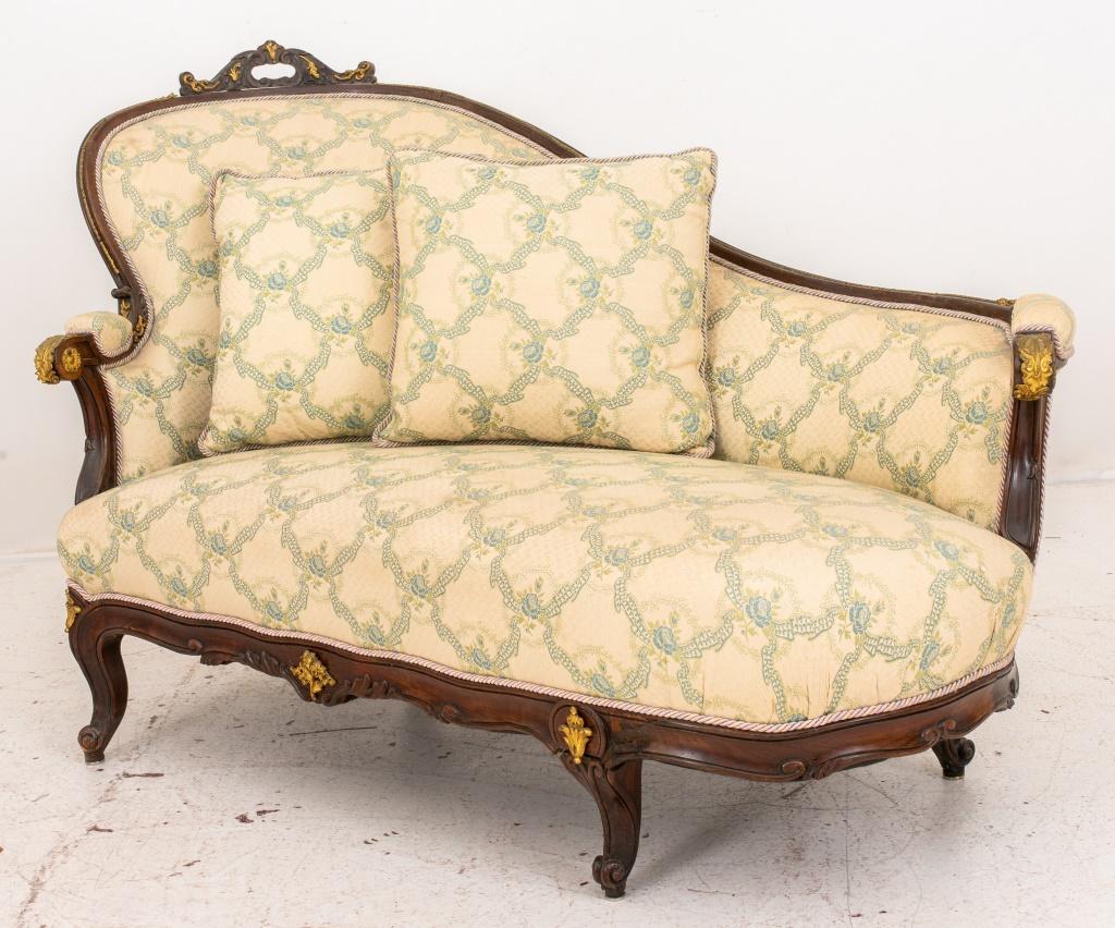 Rococo Revival Ormolu Mounted Rosewood Sofa In Good Condition In New York, NY