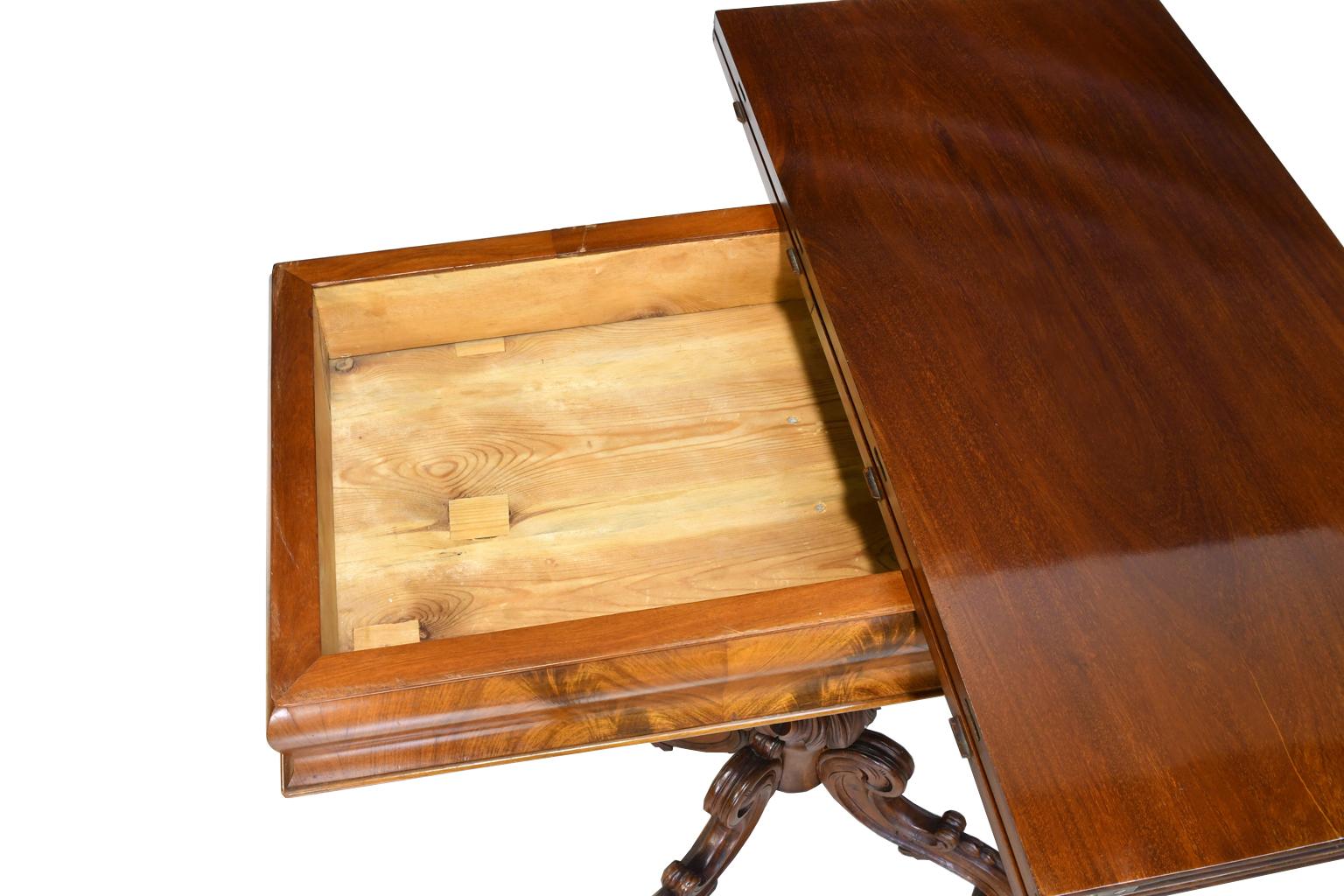Table de jeu scandinave de la période rococo-Revival, vers 1850 en vente 7