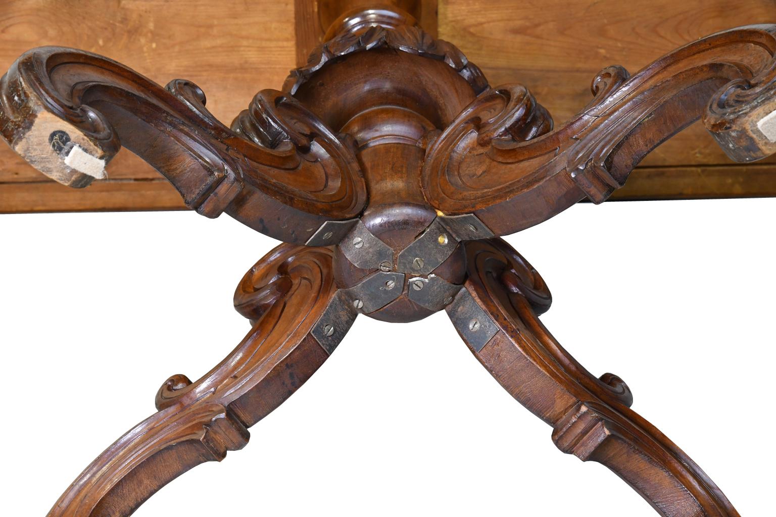 Table de jeu scandinave de la période rococo-Revival, vers 1850 en vente 9