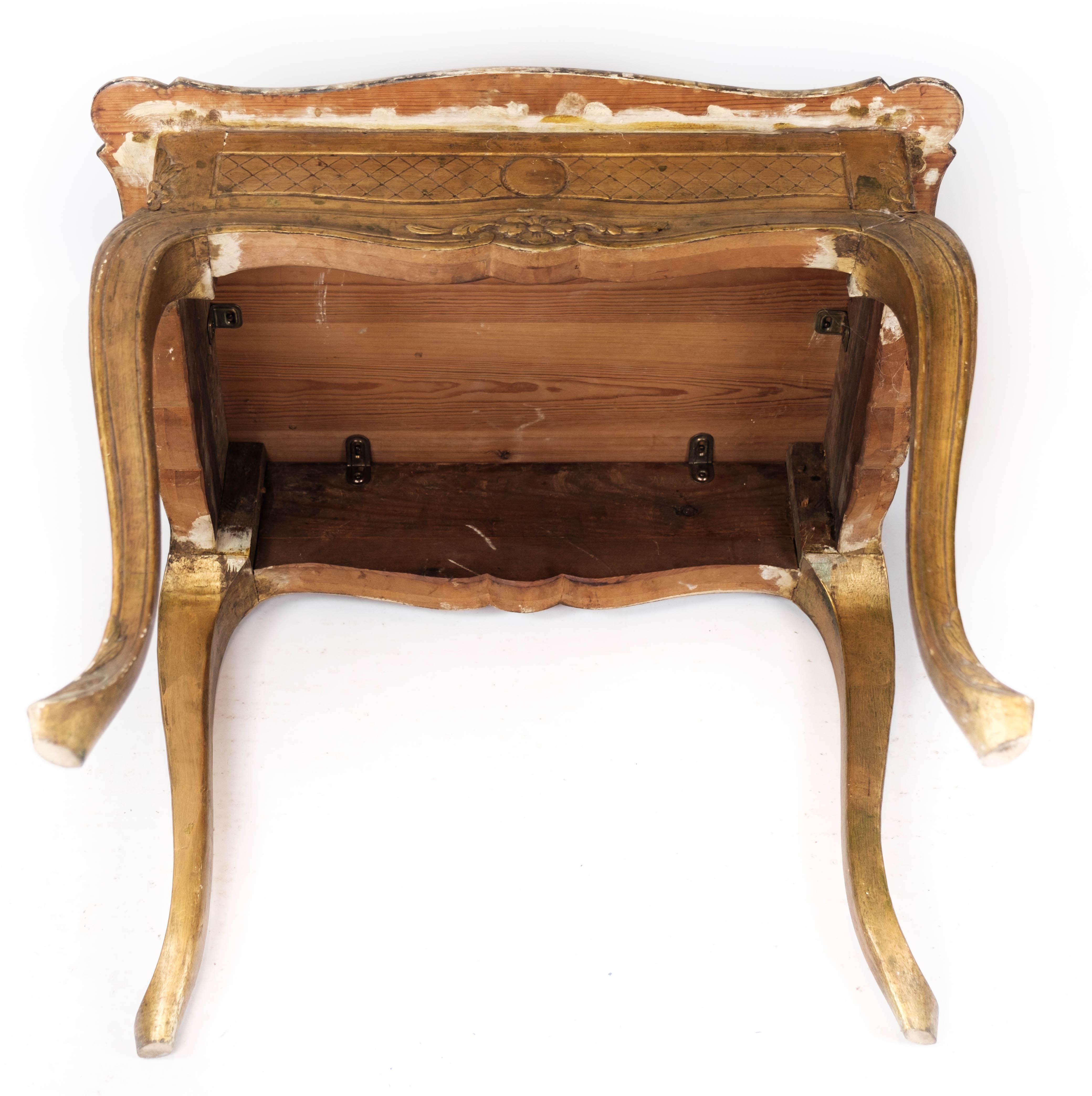 Rococo Revival Side Table with Marbled Tabletop and Frame of Gilded Wood, 1860s For Sale 5