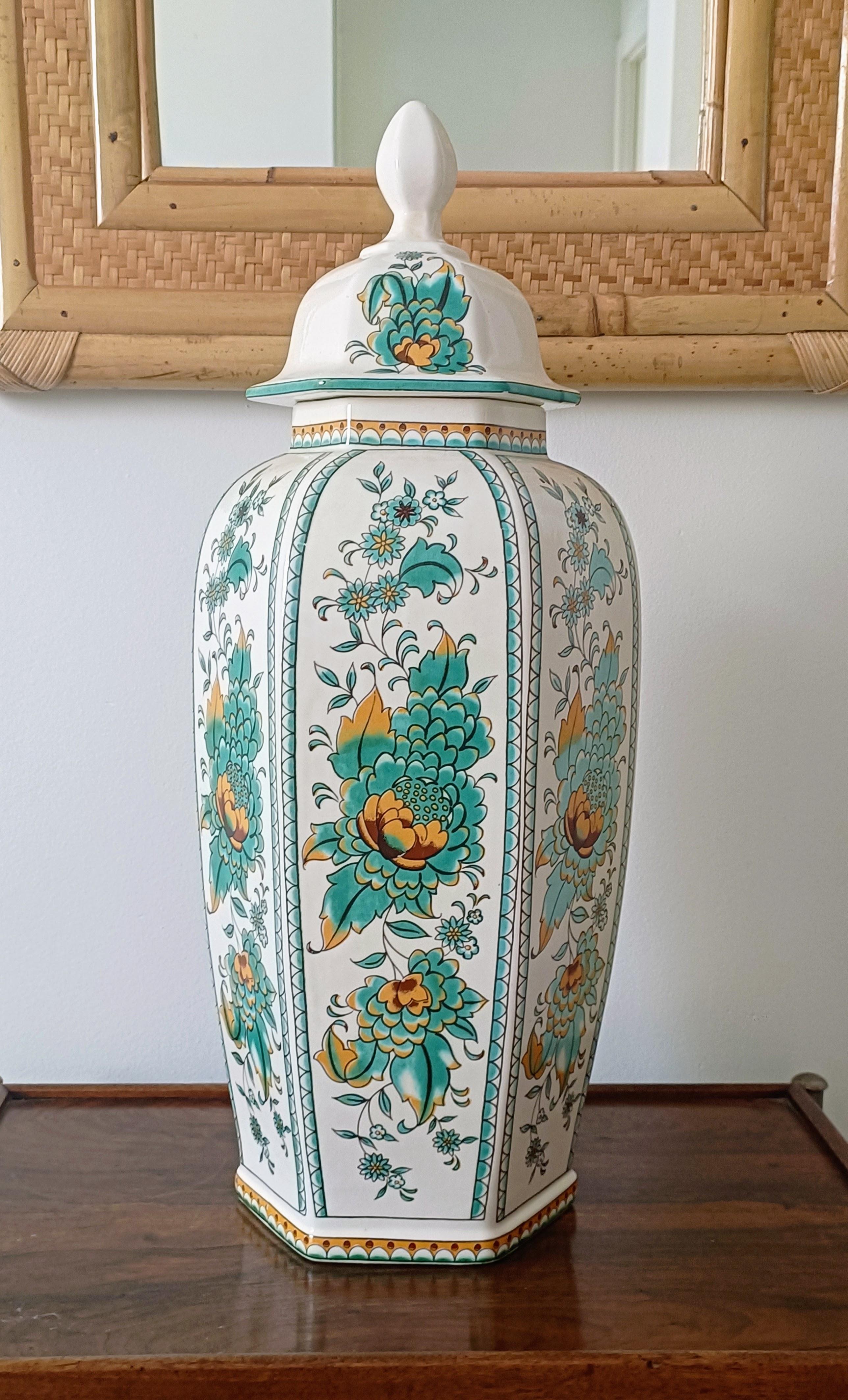 Rococo Revival Spanish Manises Porcelain Lidded Urn by Hispania/Lladró, Signed For Sale 12