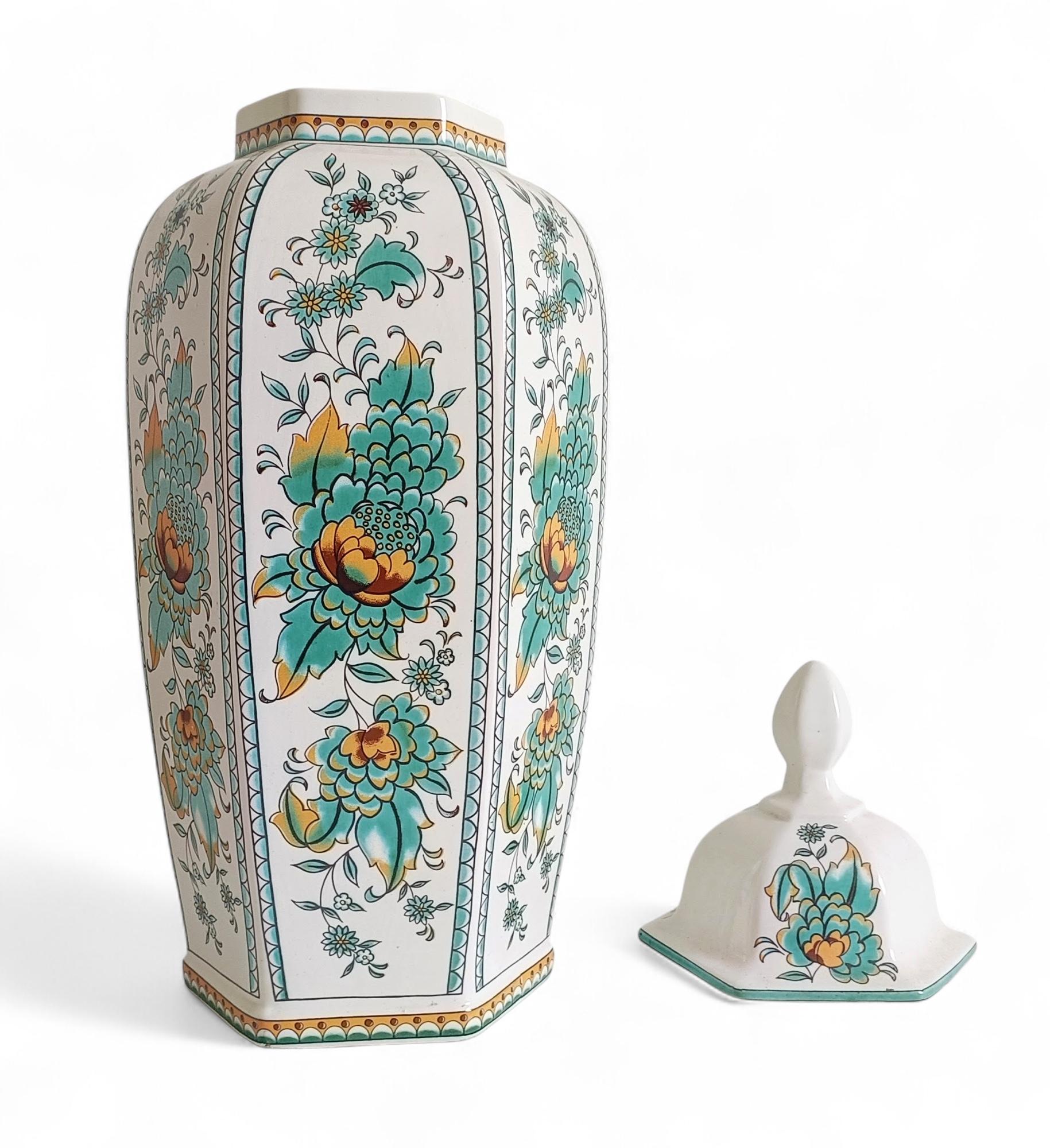 Rococo Revival Spanish Manises Porcelain Lidded Urn by Hispania/Lladró, Signed For Sale 2