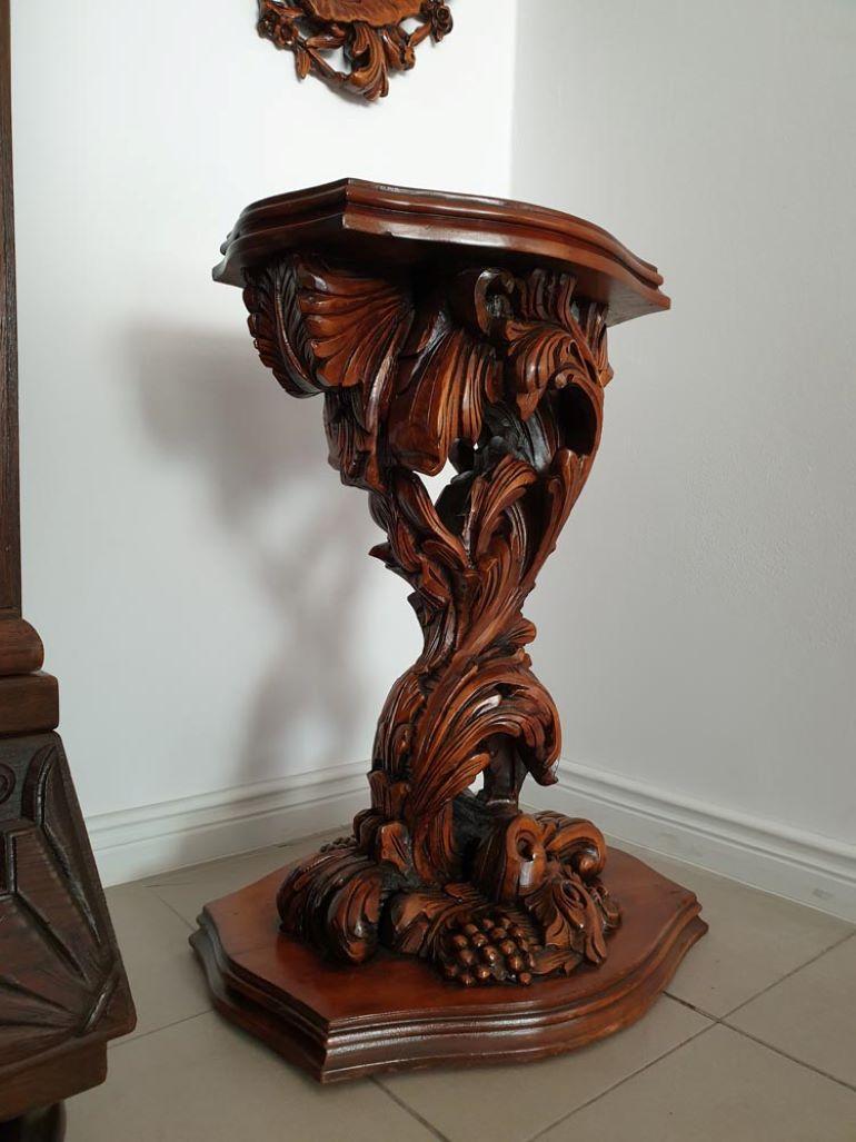 Rococo Revival Style Console with Three-Part Mirror Carved Wood, 20th Century 4