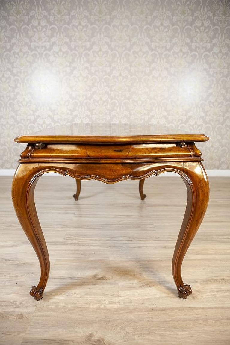 European Rococo Revival Walnut Center Table From the Early 20th Century For Sale