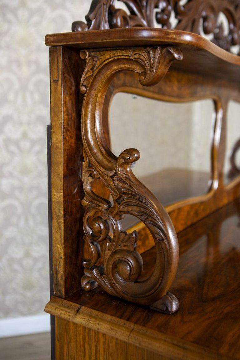 Buffet/banc Rococo Revive en Wood Wood et placage de noyer De 1850 en vente 6