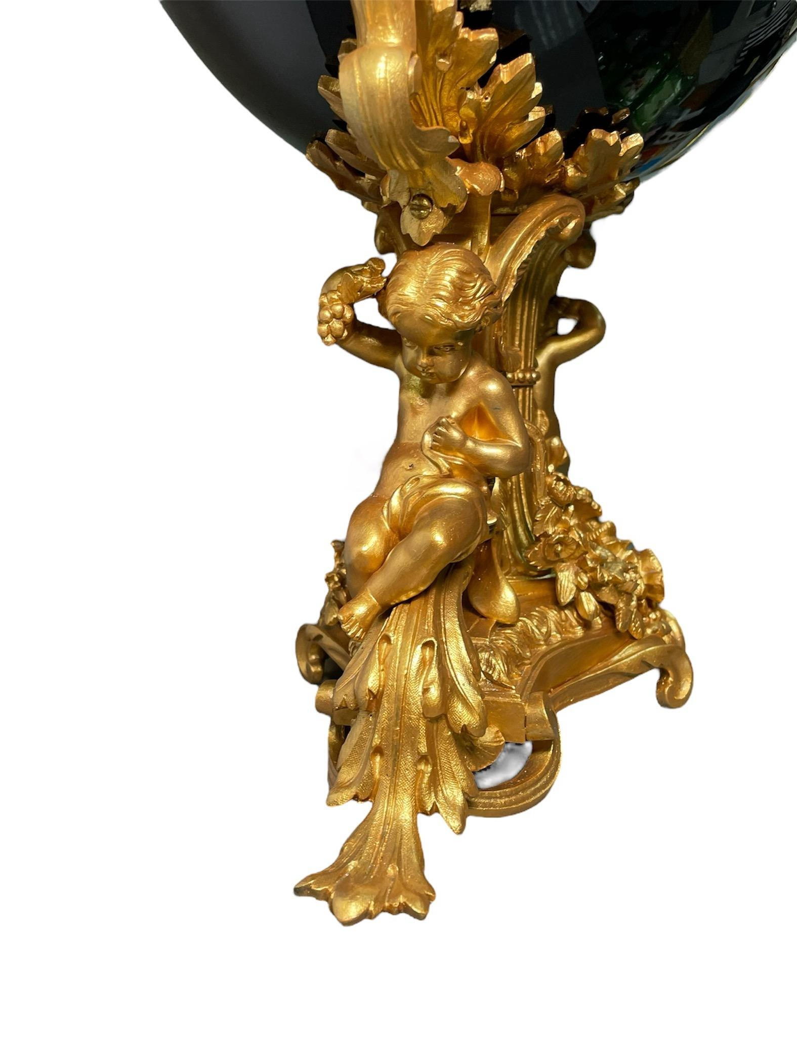 Bronzo Centrotavola a ciotola in porcellana di bronzo in stile rococò Sèvres in vendita