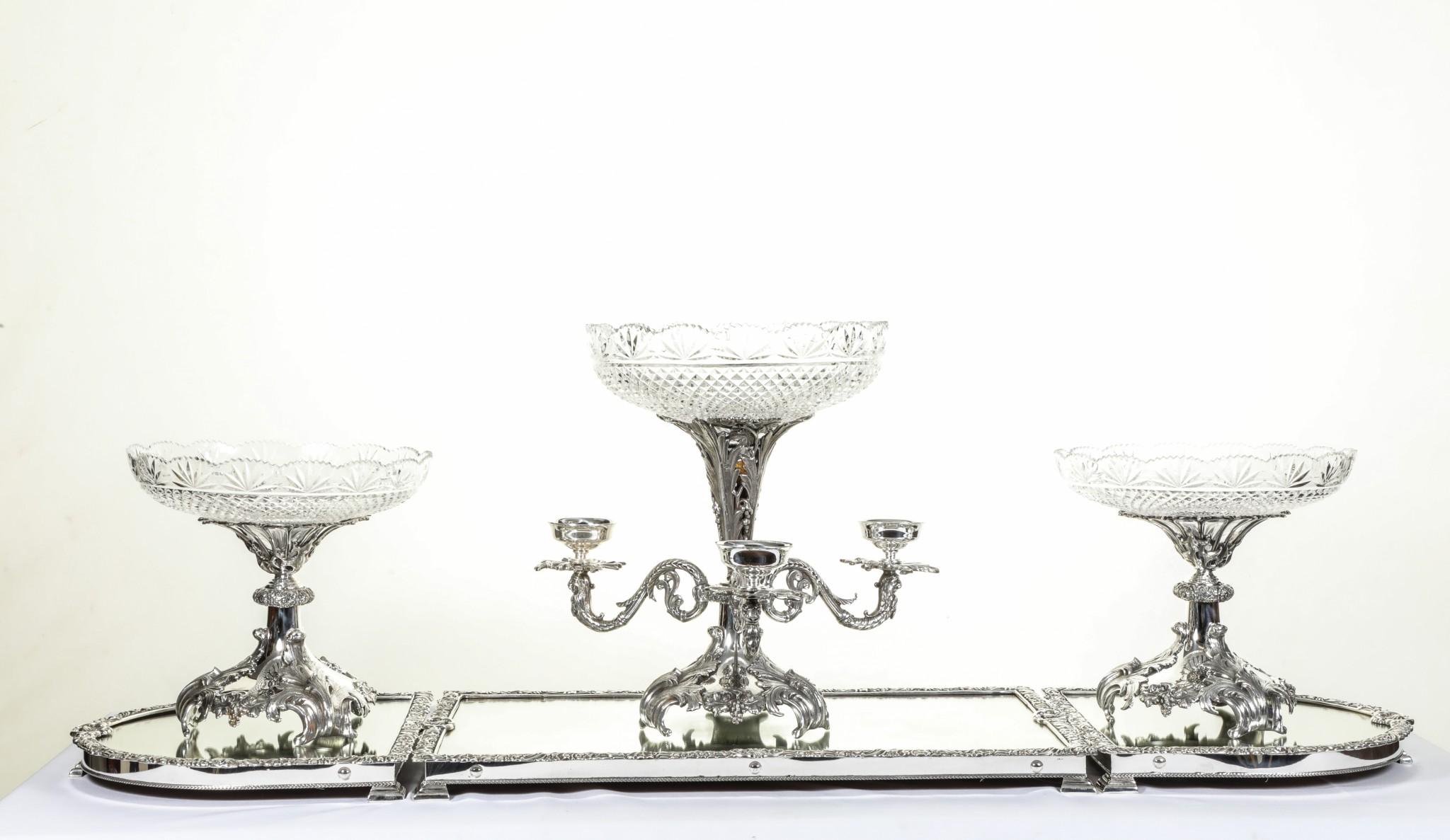 Centrotavola rococò in argento Surtout De Table Piatto Epergne in vendita 9