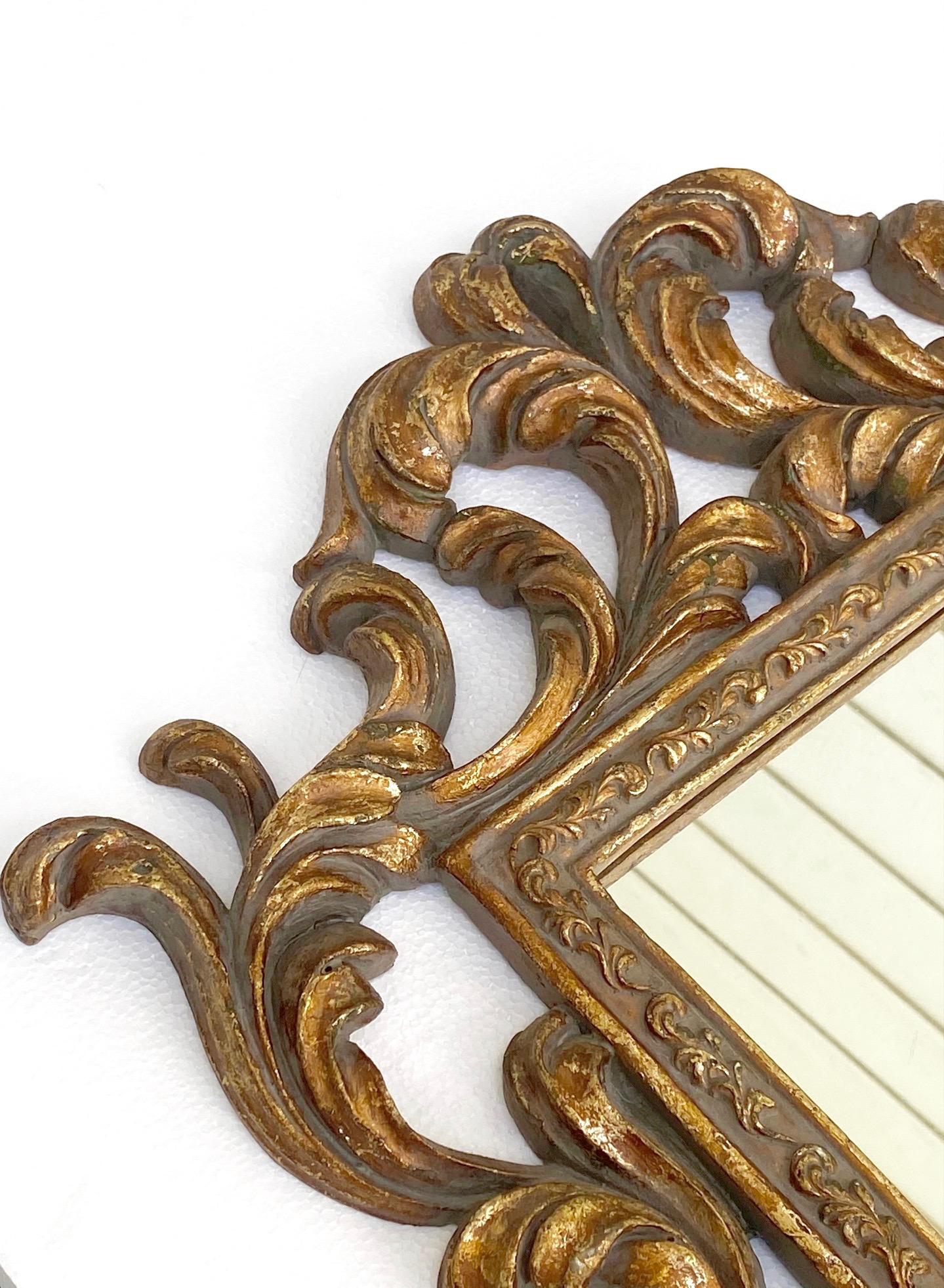 Rococo Small Ornamental Mirror with Carved Giltwood Frame, Italy, circa 1940s 4