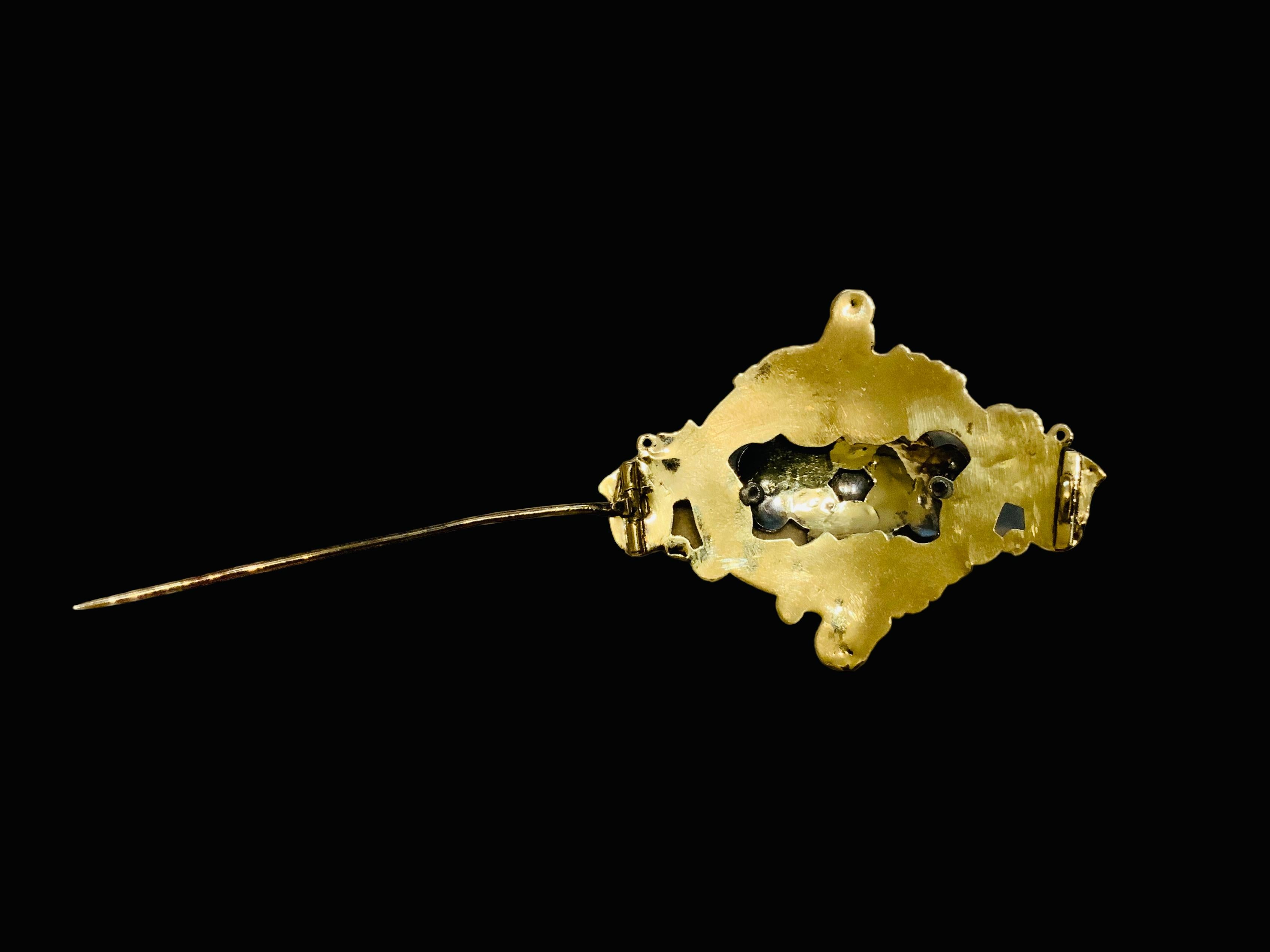 Rococo De style rocococo en or jaune 14 carats, grenat et perle  en vente