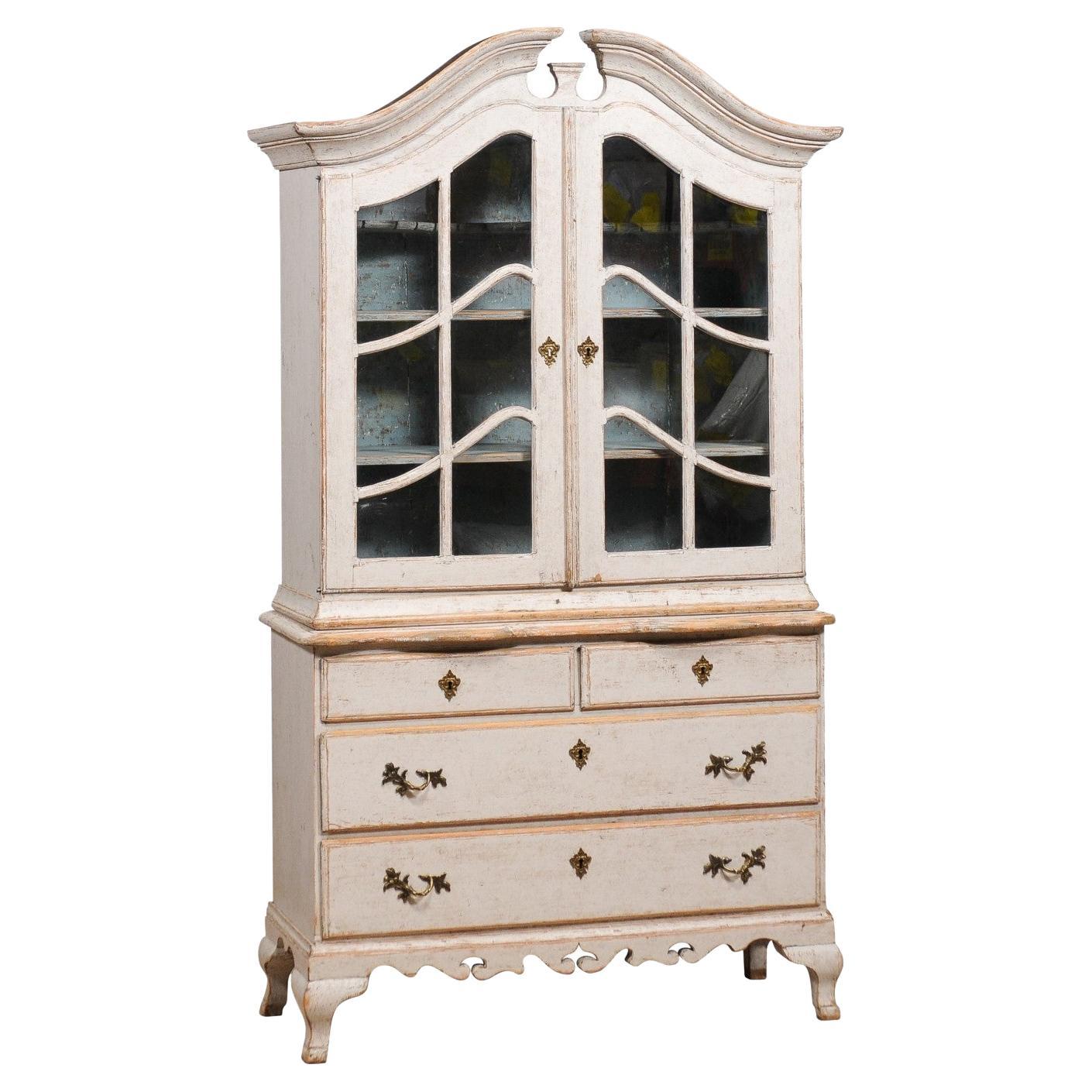 Rococo Style 1850s Swedish Light Grey Painted Bonnet Top Vitrine Cabinet  For Sale