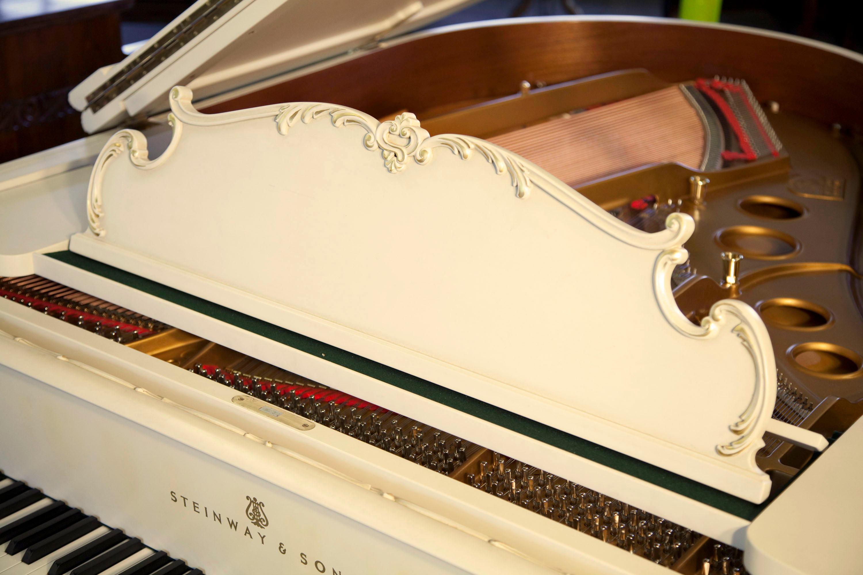 Painted Louis XV 1979 Steinway Model O Piano Matt Cream Cabriole Legs Gilt Accents