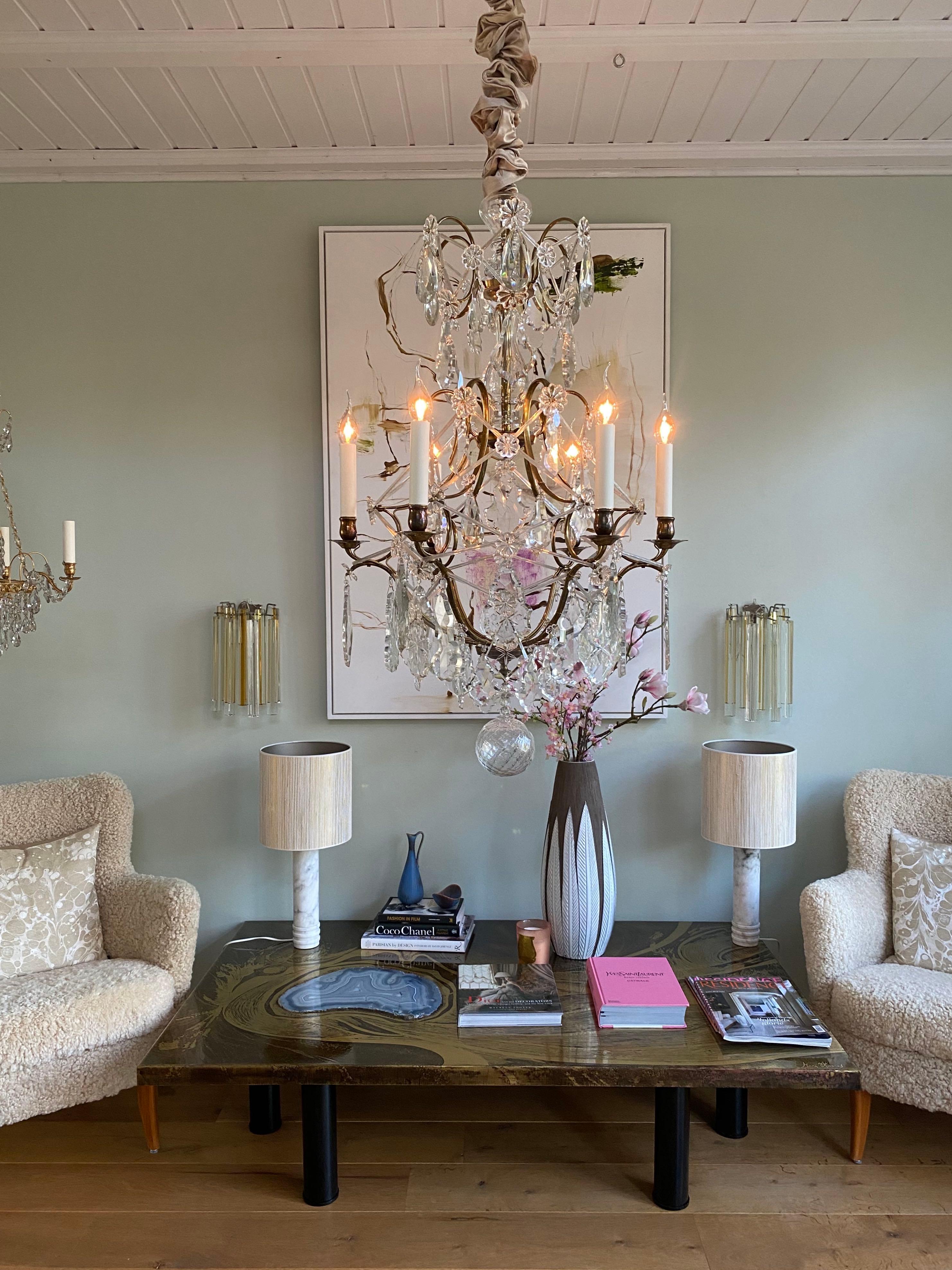 XX secolo Lampadario in ottone e cristallo in stile rococò in vendita