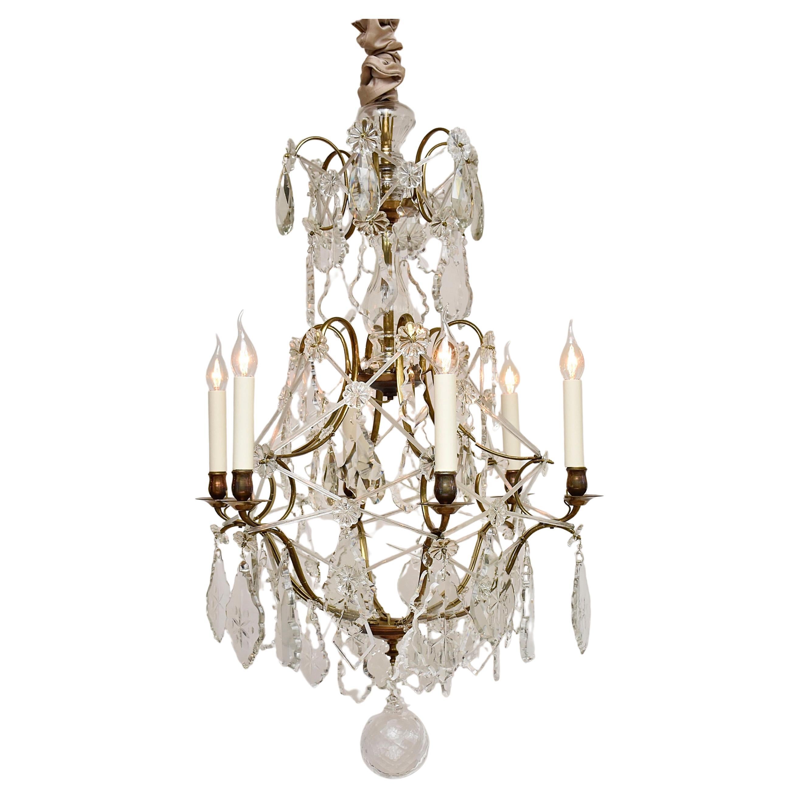 Lampadario in ottone e cristallo in stile rococò