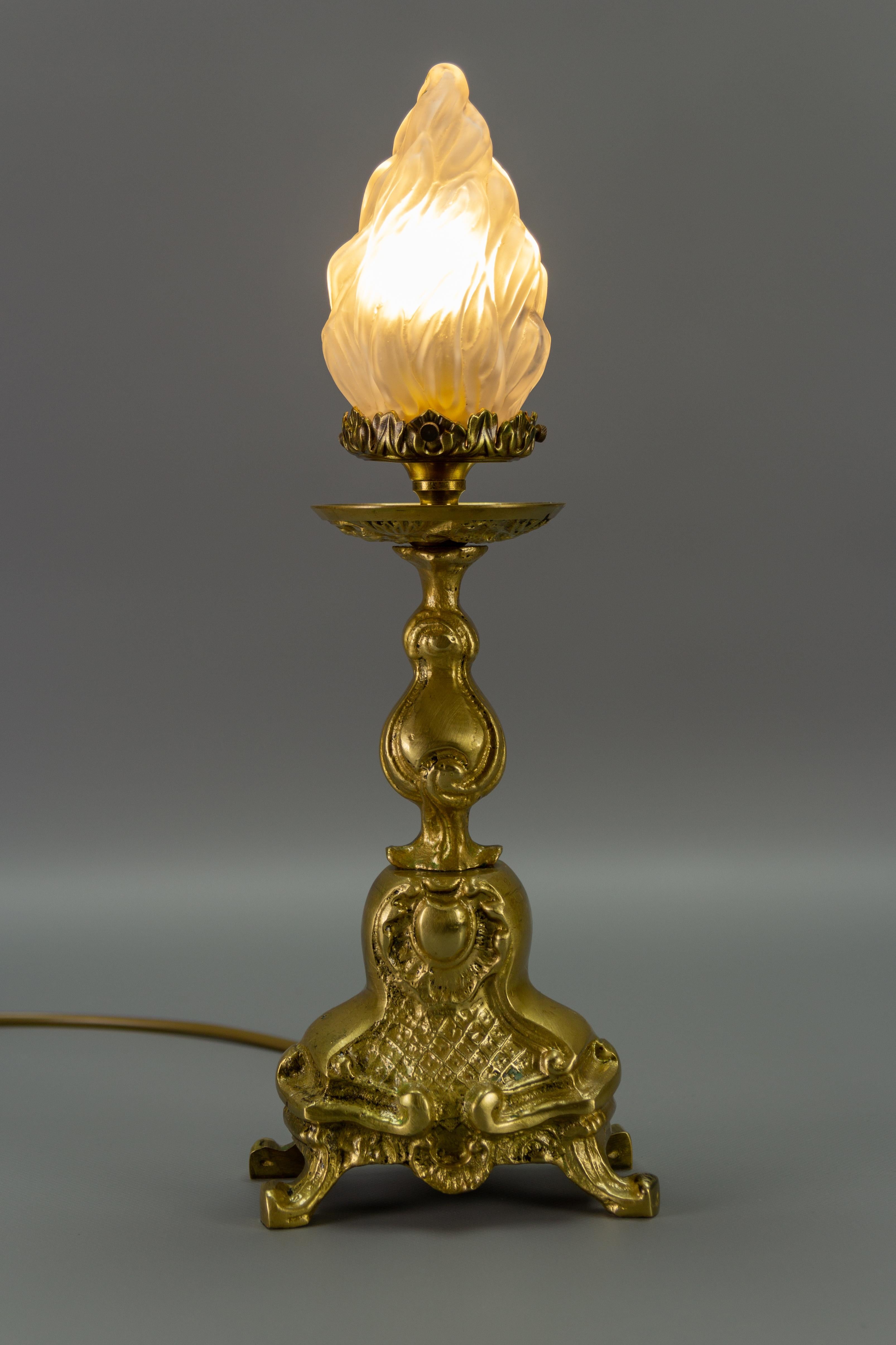Rococo Style Bronze Table Lamp with White Frosted Glass Lampshade For Sale 9