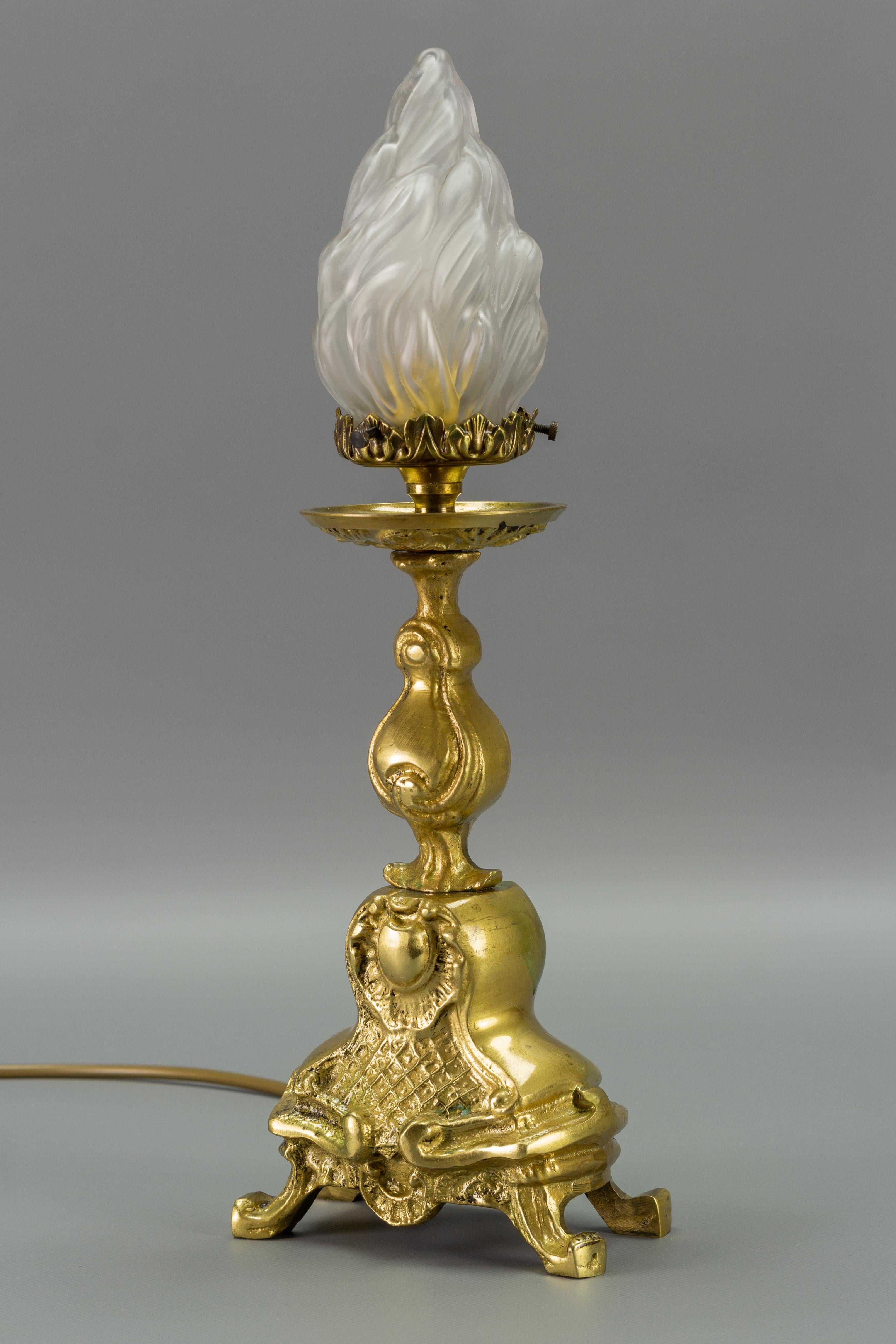 Rococo Style Bronze Table Lamp with White Frosted Glass Lampshade For Sale 4