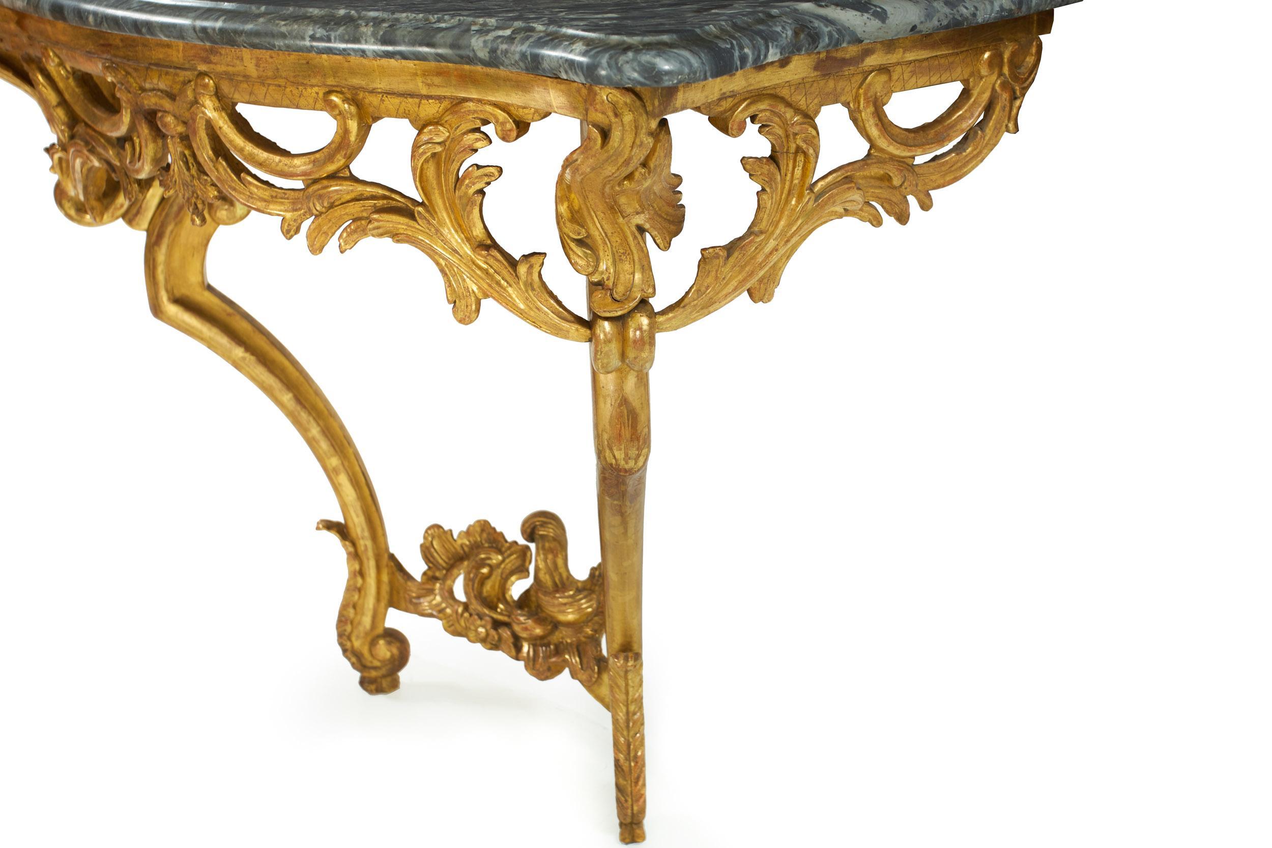 Antiker Konsolentisch aus geschnitztem vergoldetem Holz im Rokoko-Stil des 19. Jahrhunderts (Handgeschnitzt) im Angebot