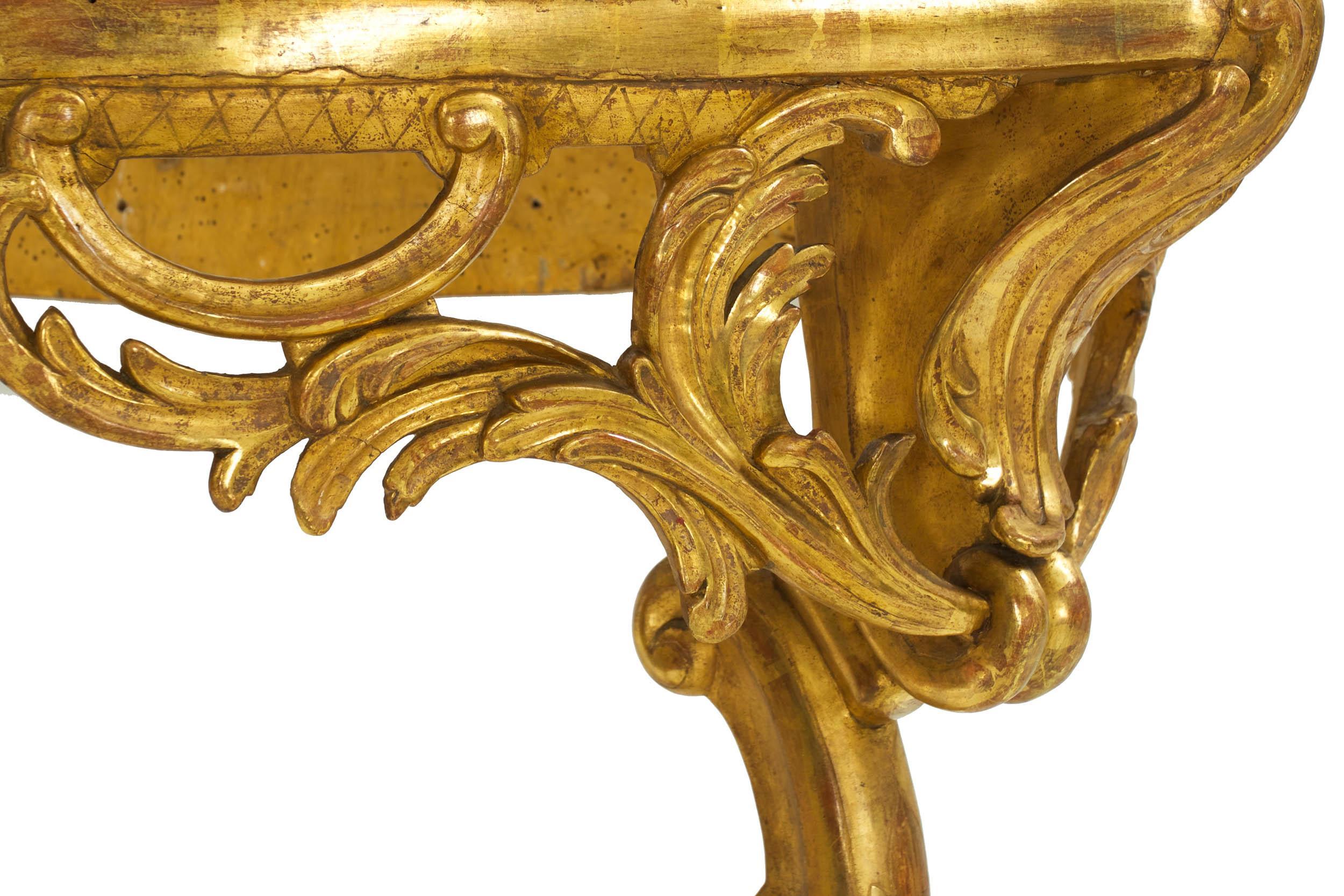 Antiker Konsolentisch aus geschnitztem vergoldetem Holz im Rokoko-Stil des 19. Jahrhunderts im Angebot 1
