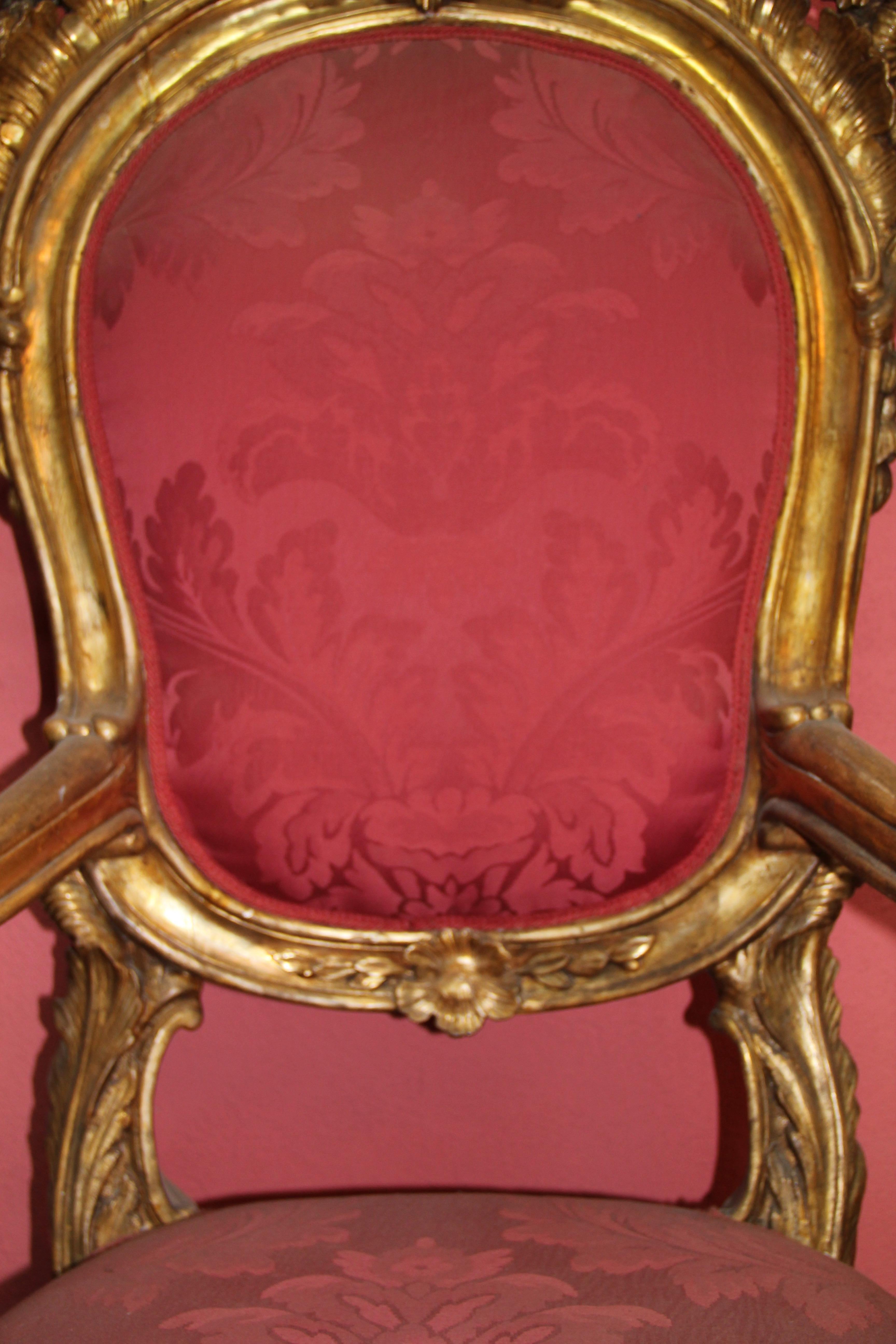 Italian Rococo Style Carved Giltwood Large Throne-Armchair, circa 1820 For Sale
