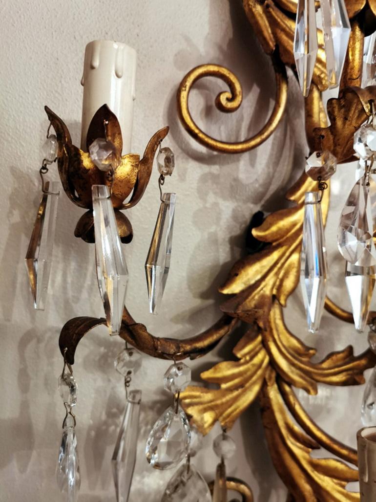 Rococo Style Florentine Wall Sconce in Gilded Iron and Crystals 4