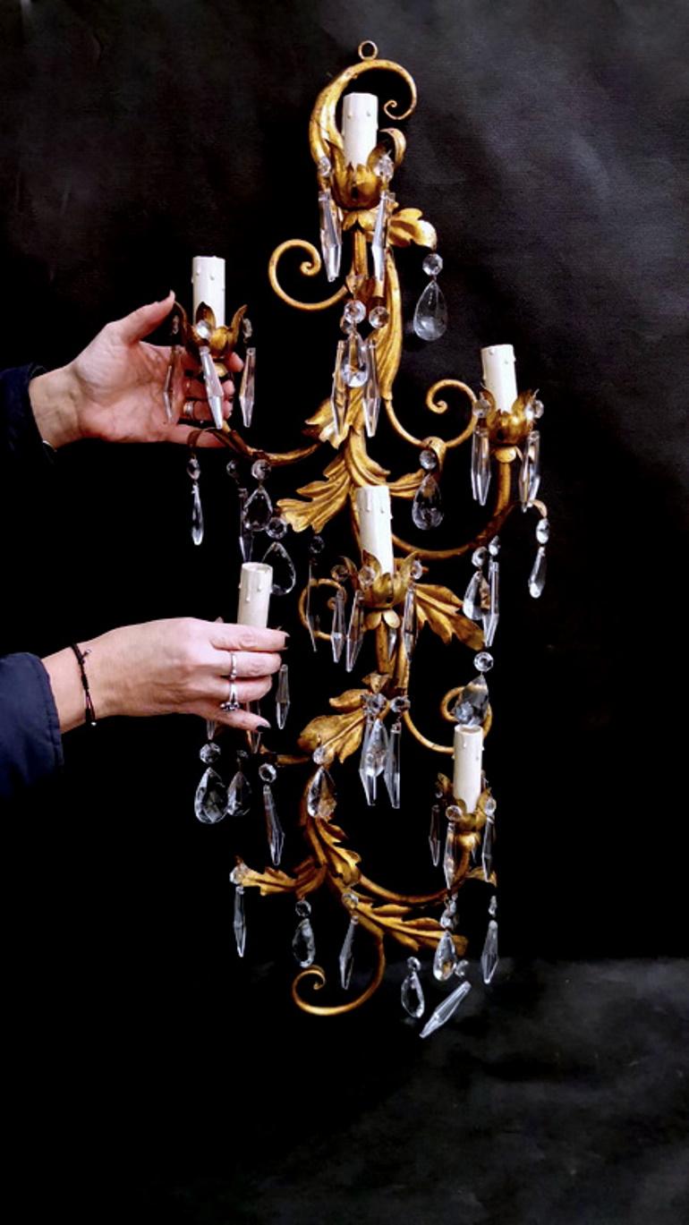 Rococo Style Florentine Wall Sconce in Gilded Iron and Crystals 8