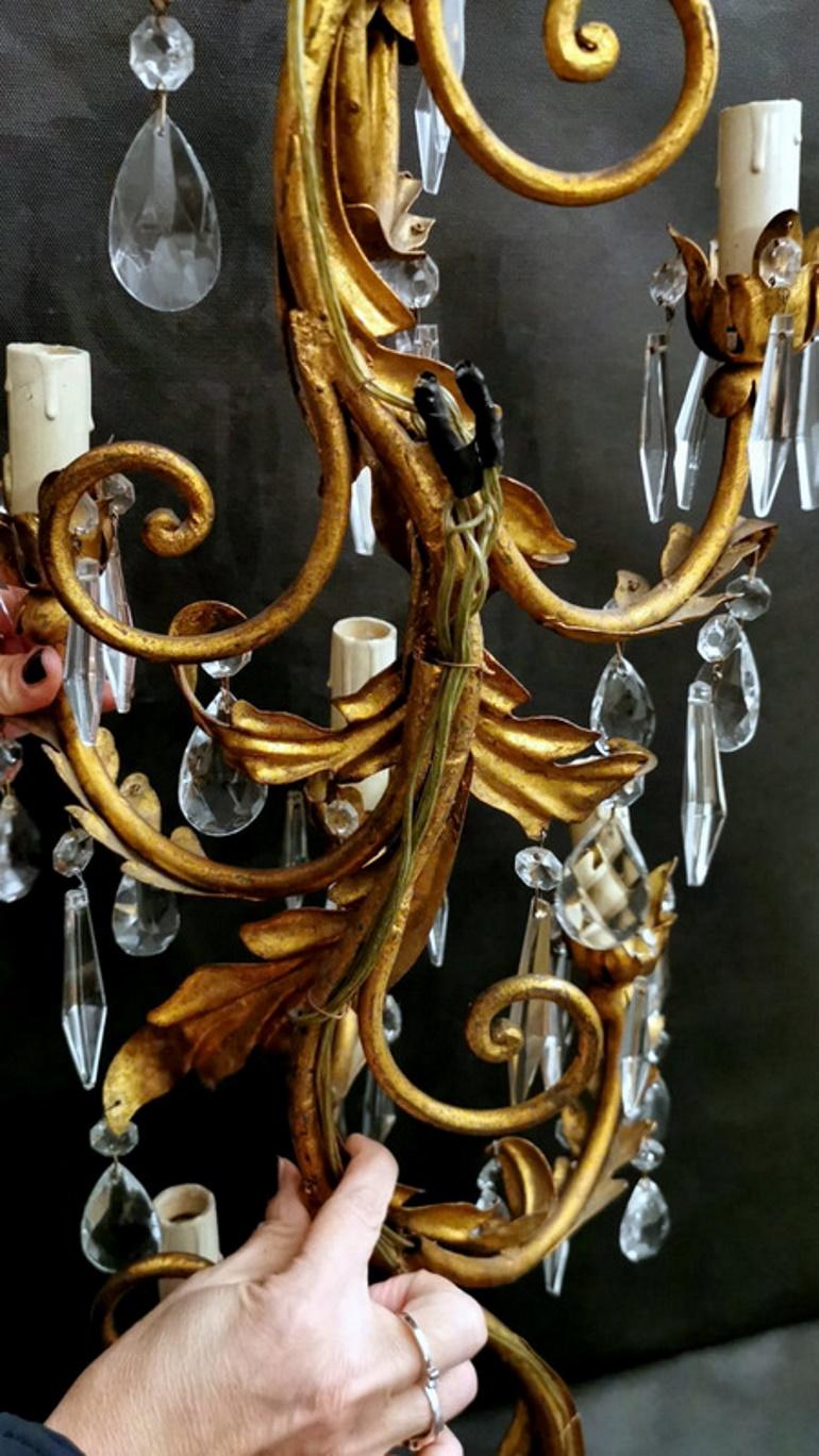 Rococo Style Florentine Wall Sconce in Gilded Iron and Crystals 9