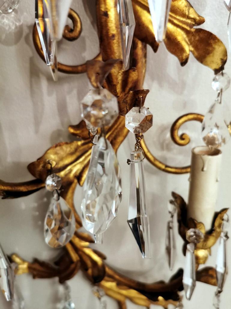 Rococo Style Florentine Wall Sconce in Gilded Iron and Crystals 3