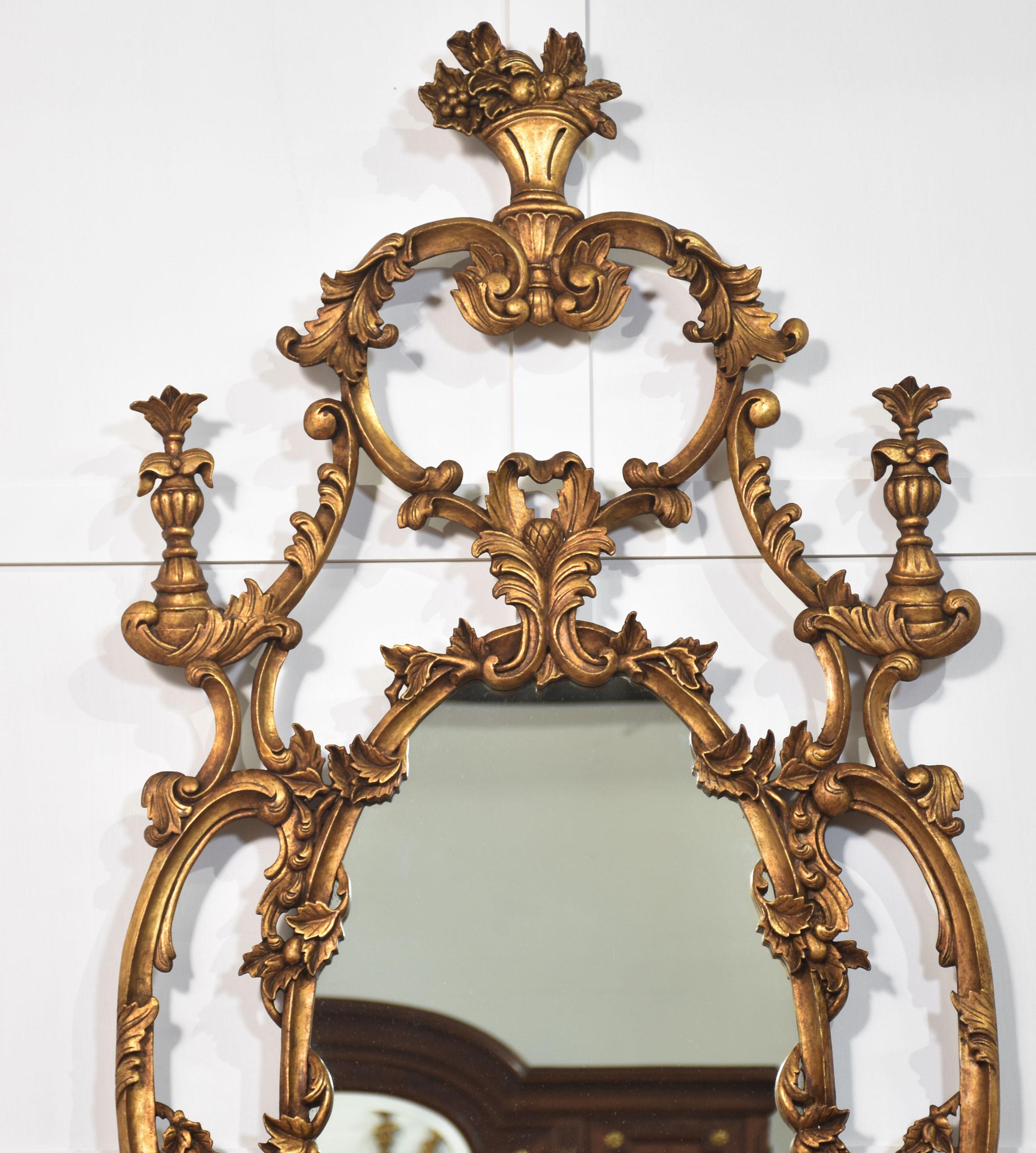Espejo de pared de madera dorada de estilo rococó en Bueno estado para la venta en Cheshire, GB