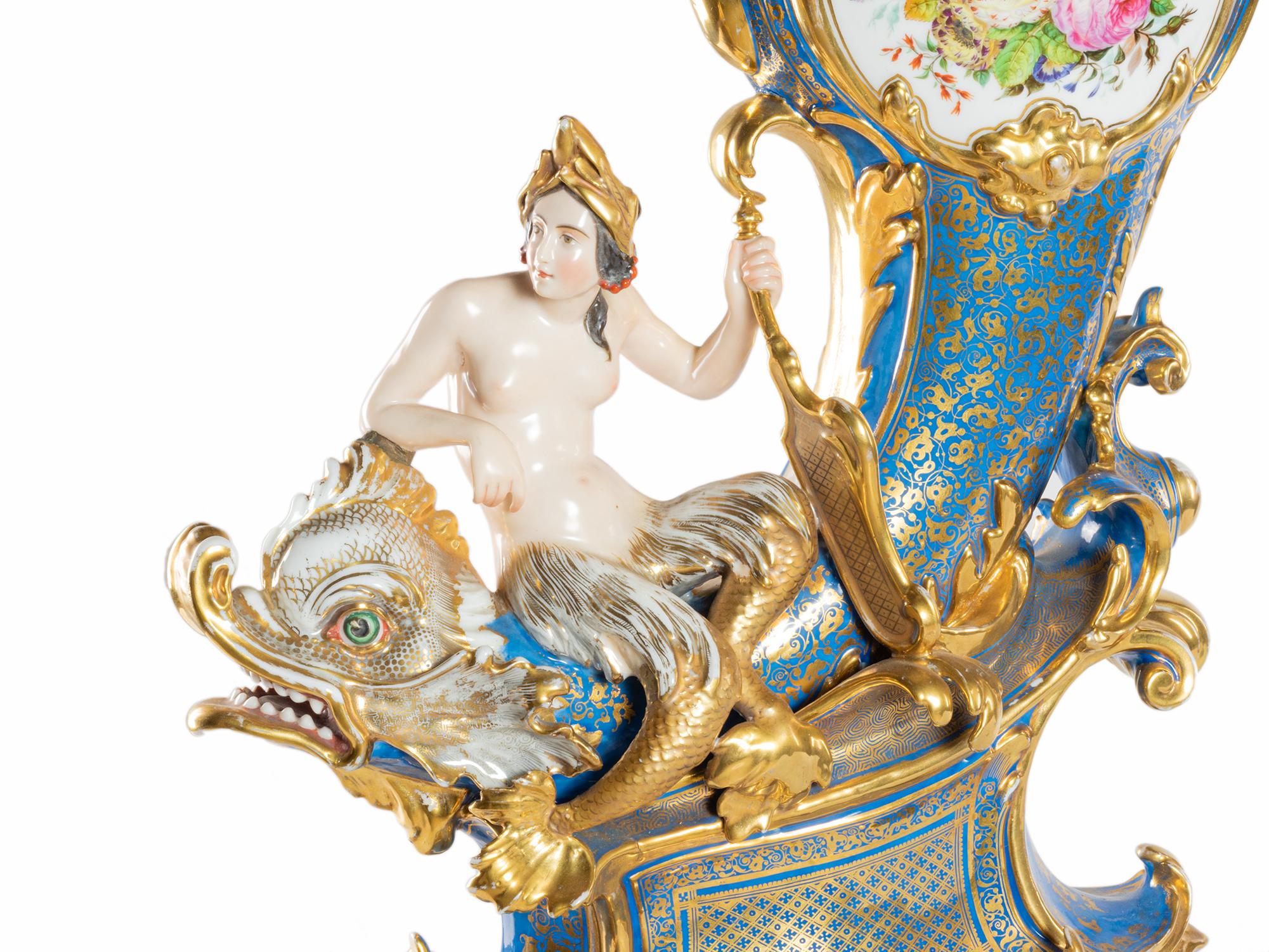 Rococo Style Golden Porcelain Vase, 20th Century in vendita 2