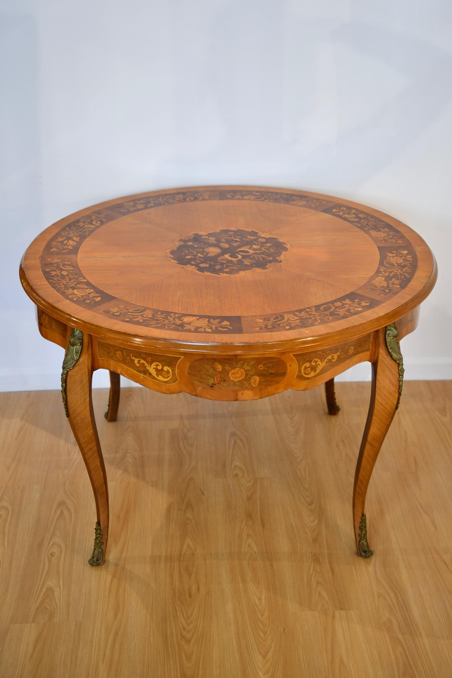Inlay Rococo-Style Inlaid Dining Table