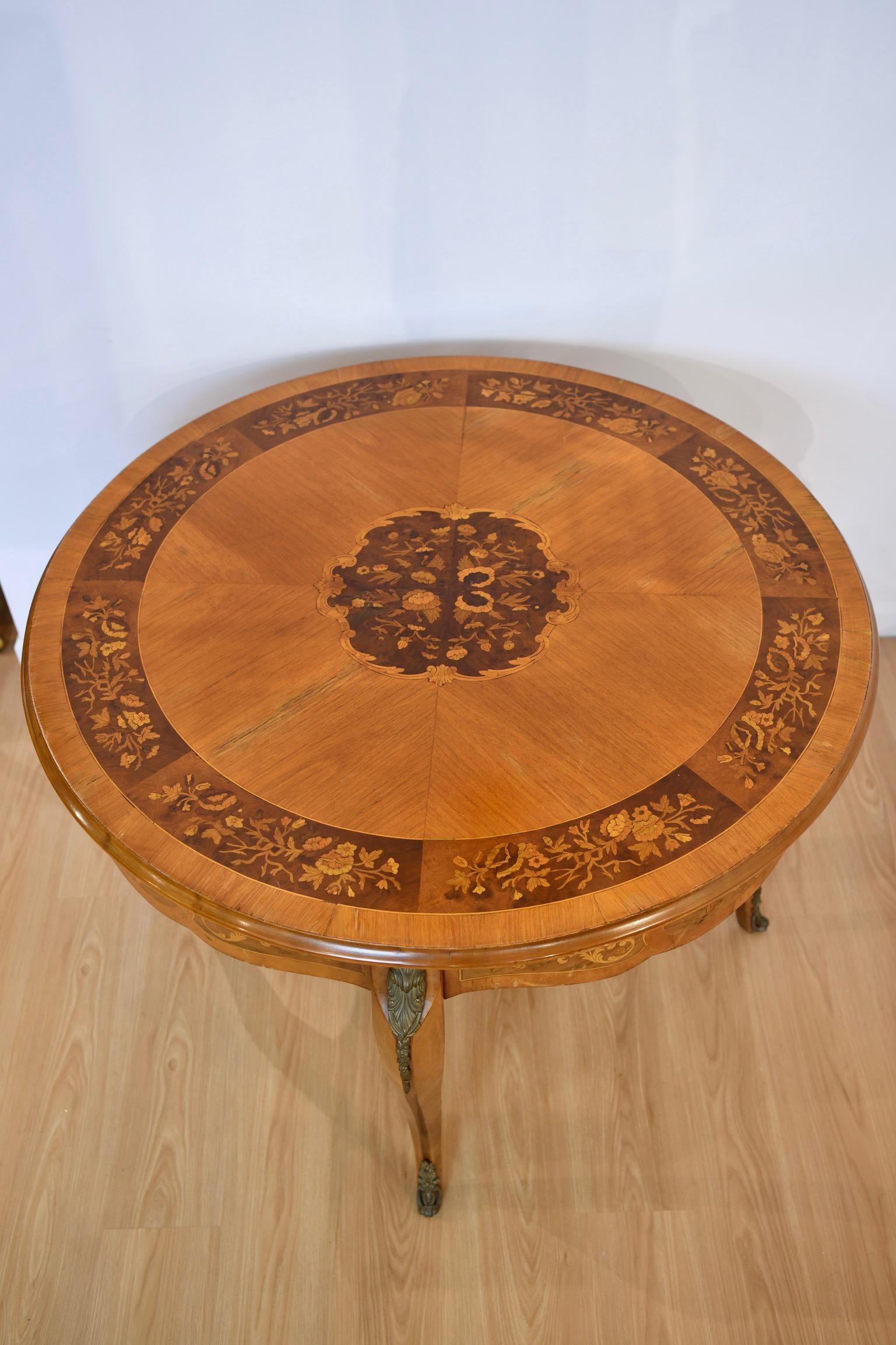 Rococo-Style Inlaid Dining Table 3