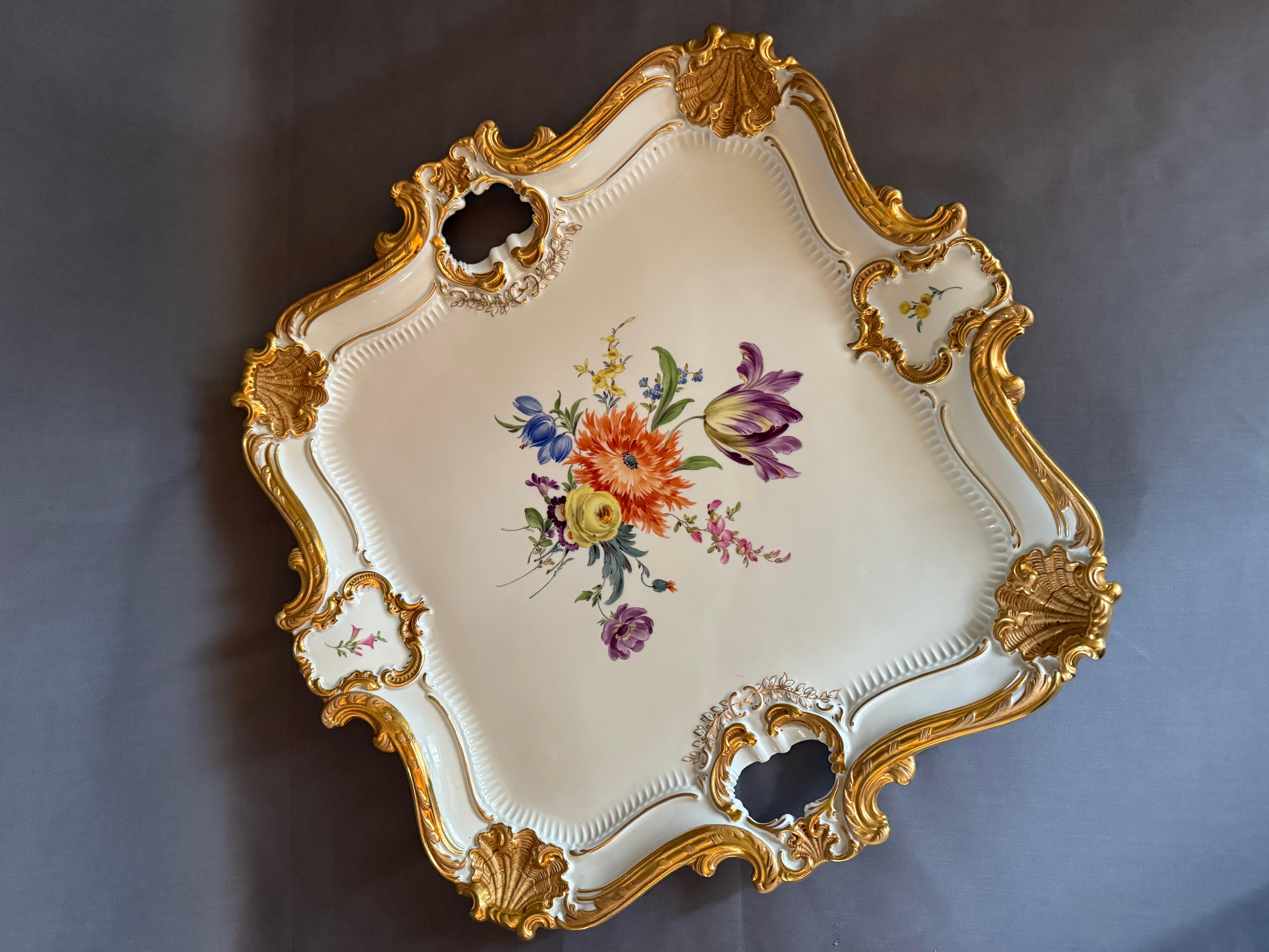 Rococo style Meissen Large Tray/Plate Germany 1934-1945 In Good Condition In Uppsala , SE