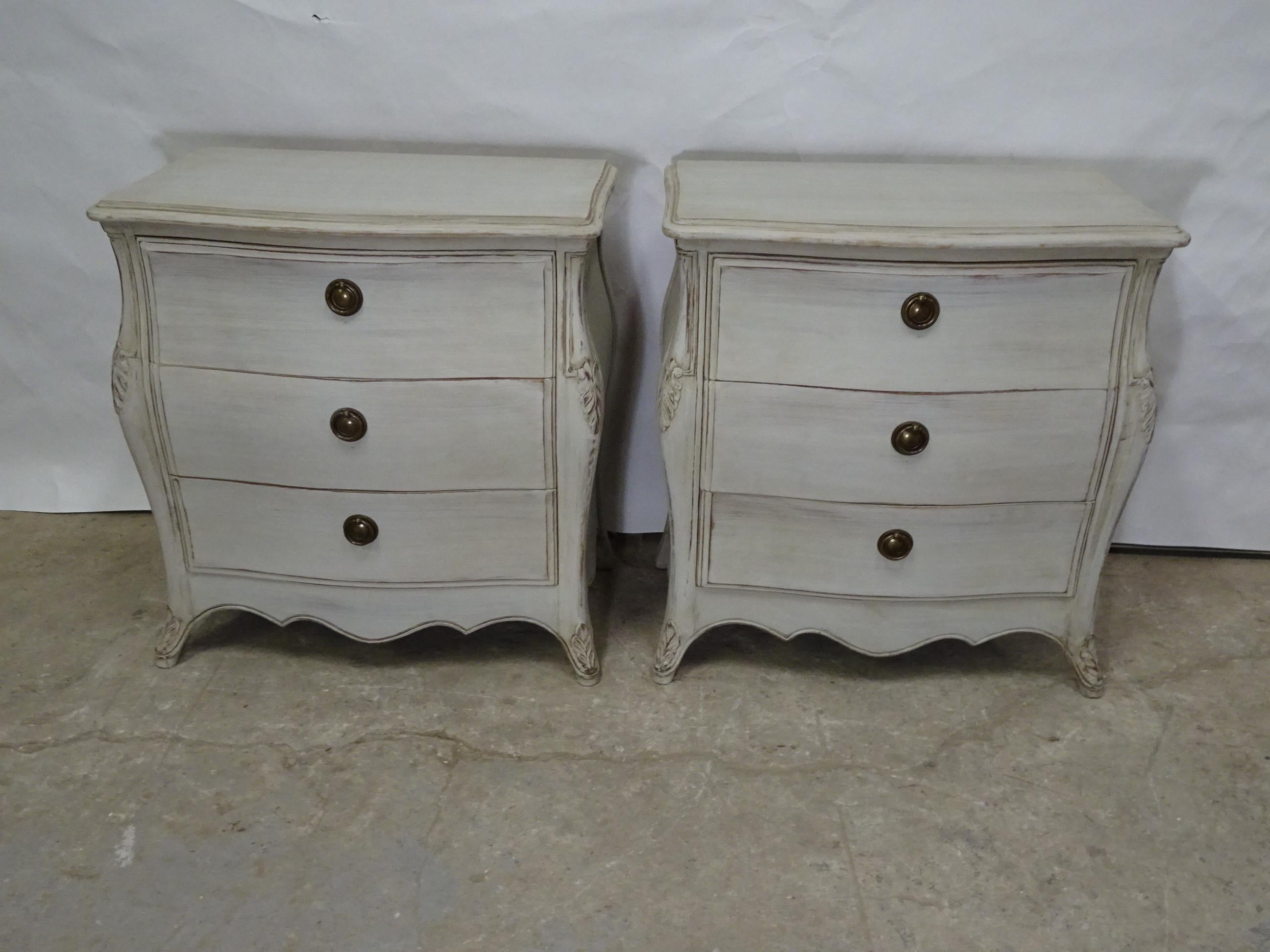 Rococo Style Nightstands In Good Condition In Hollywood, FL