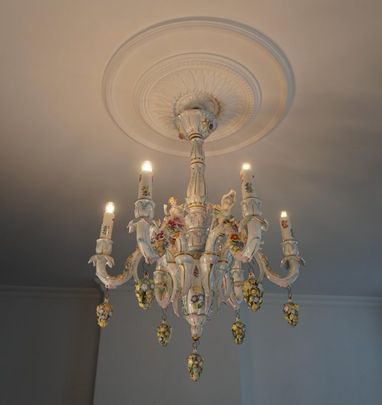 Rococo Style Porcelain Chandelier by Tettau Germany In Good Condition For Sale In Antwerp, BE