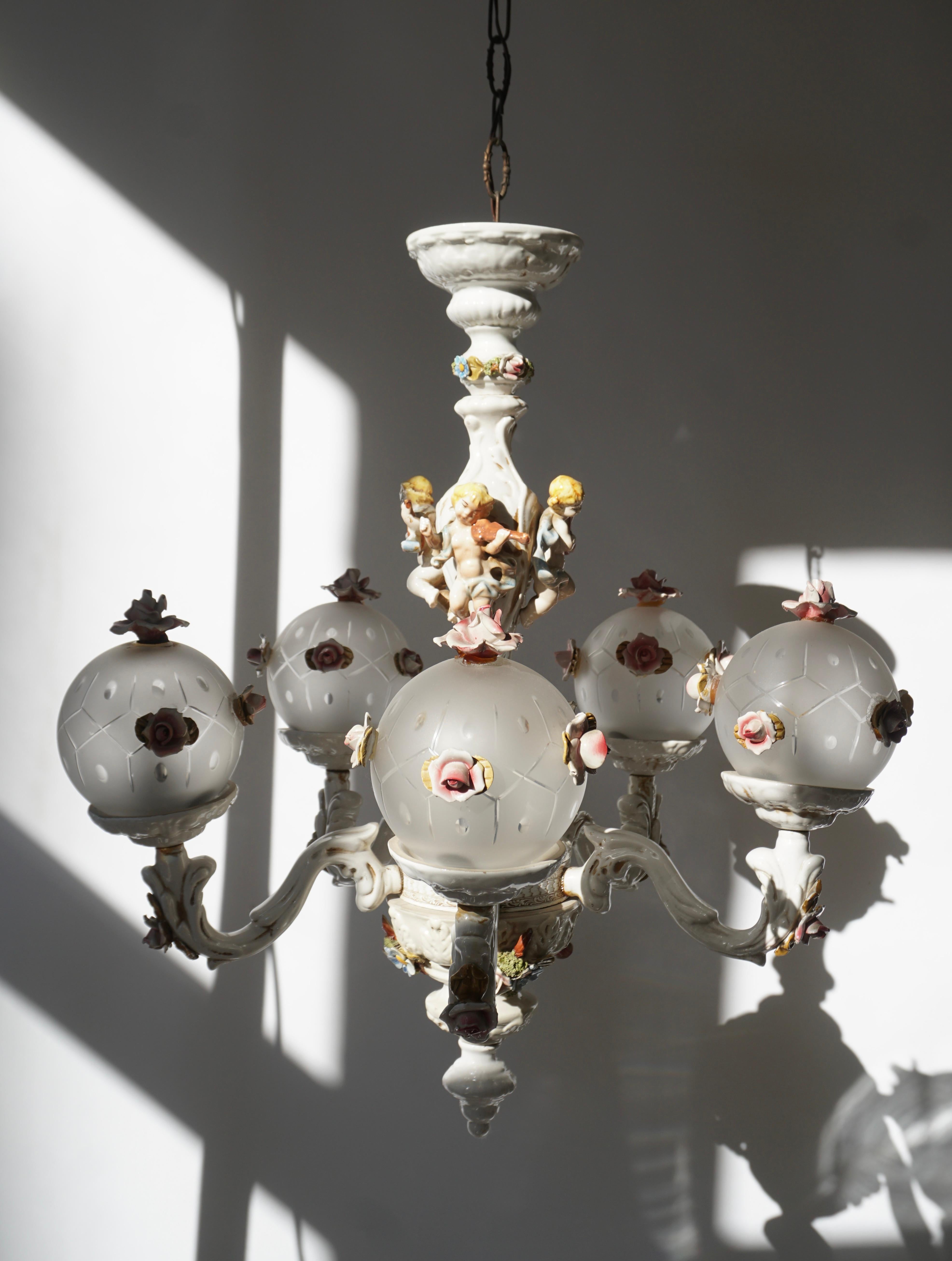 Rococo Style Porcelain Chandelier with Cherubs Playing Instruments For Sale 3