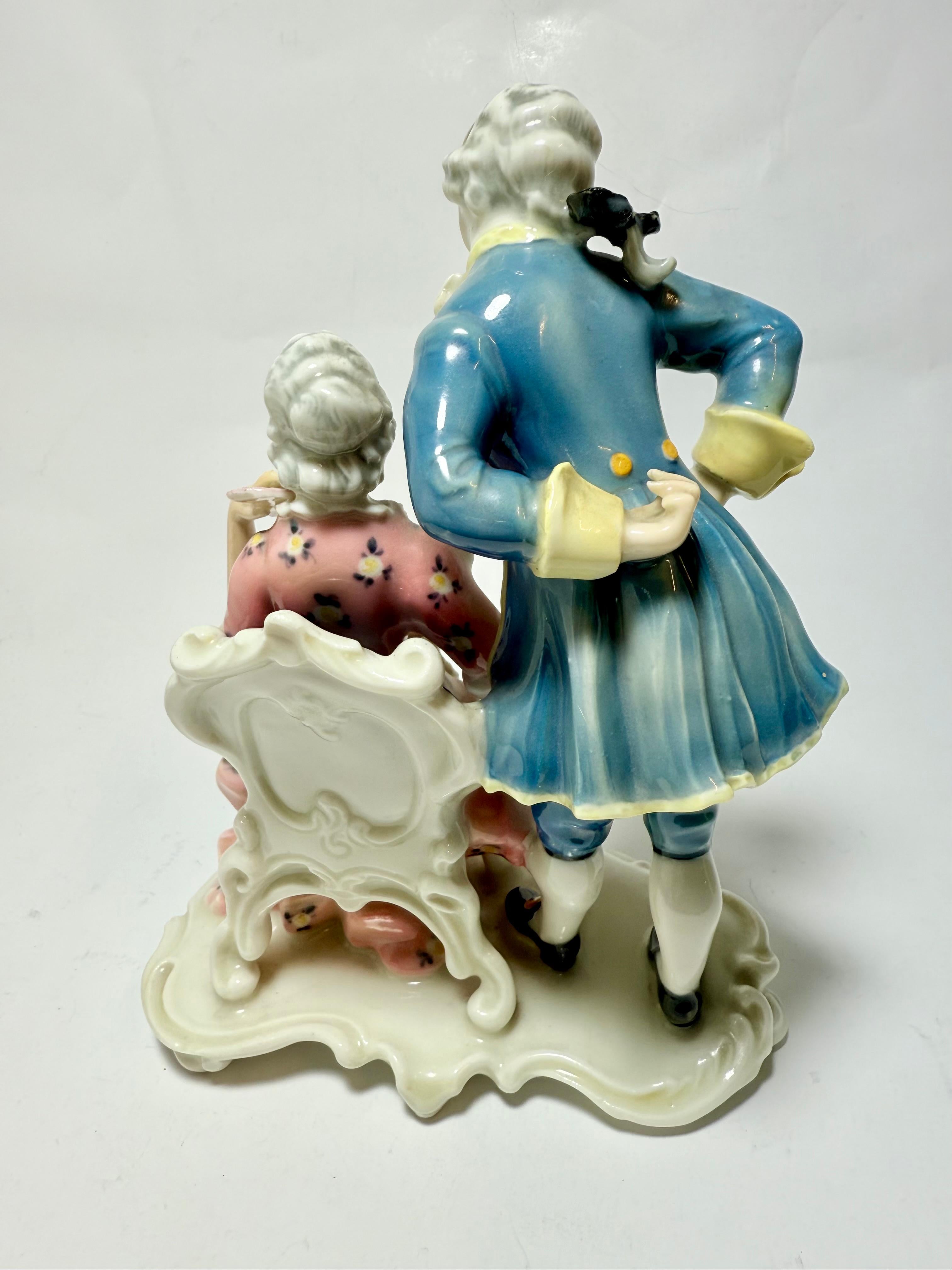 Coppia di porcellane in stile rococò Karl Ens Volkstedt, inizio XX secolo in vendita 5