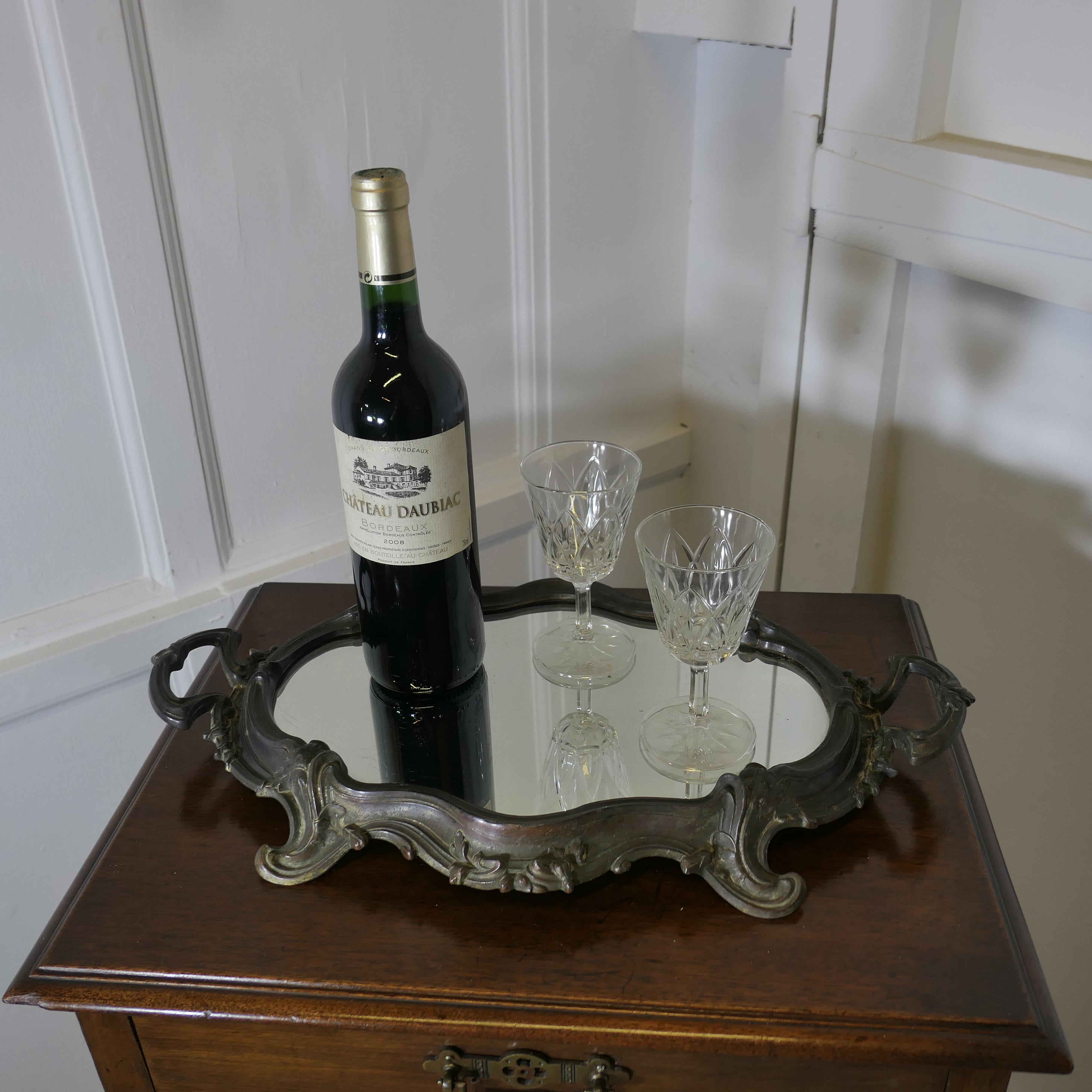 Plateau à miroir, plateau à vin, buffet de style Rococo en métal argenté en vente 4